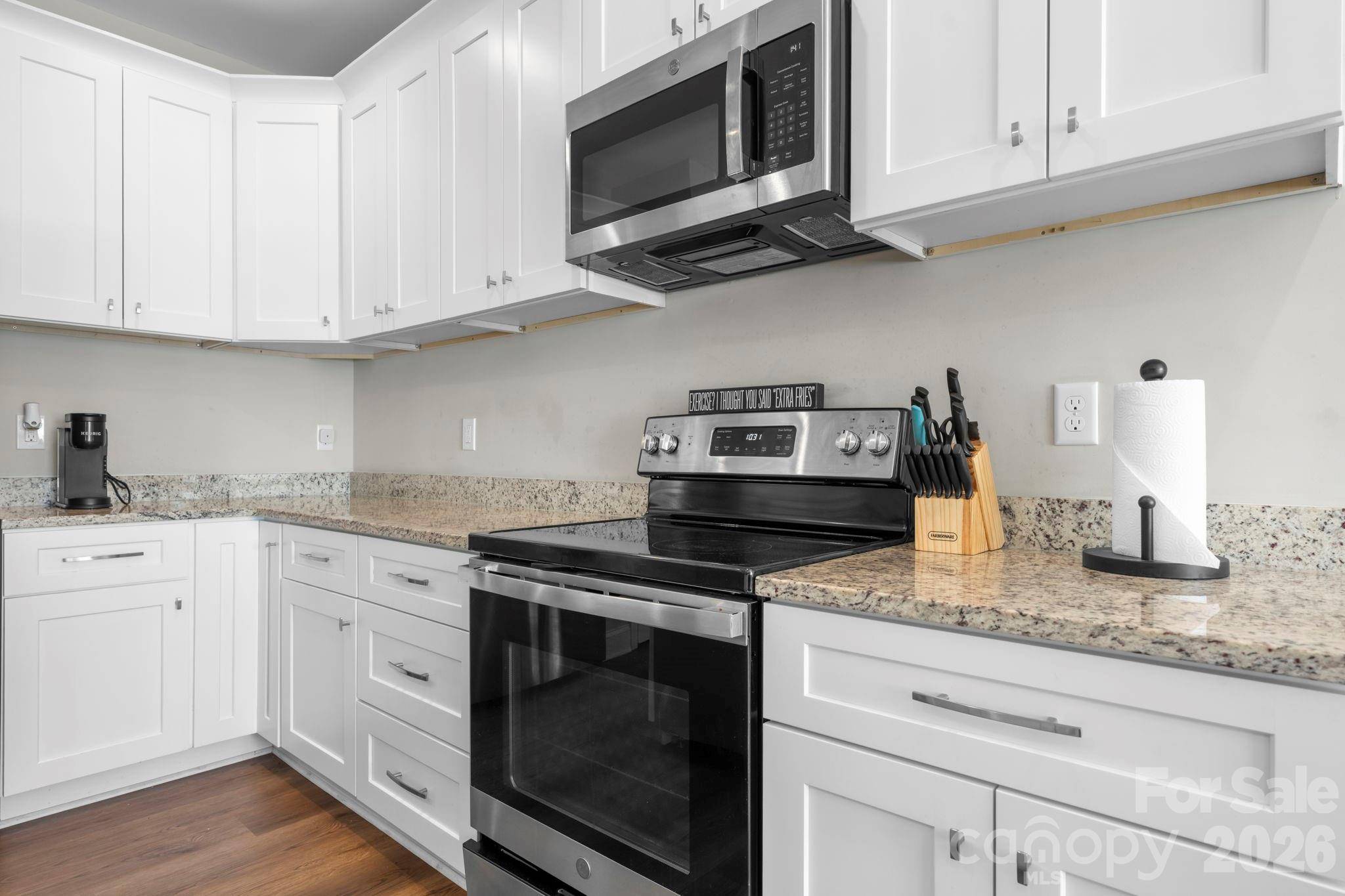 402 2nd ST SW, Hickory, NC 28602