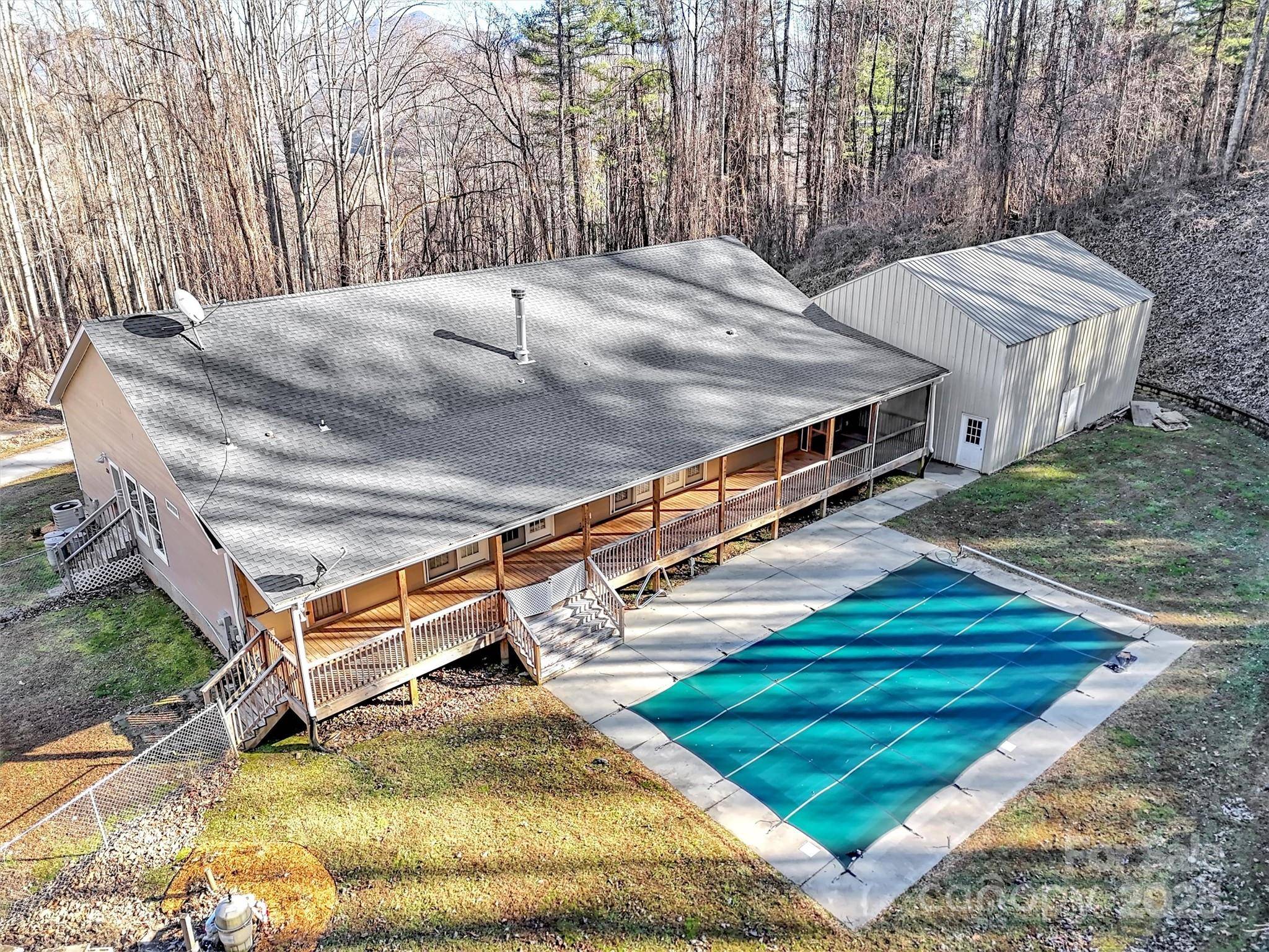 284 Cutting Edge DR, Sylva, NC 28779
