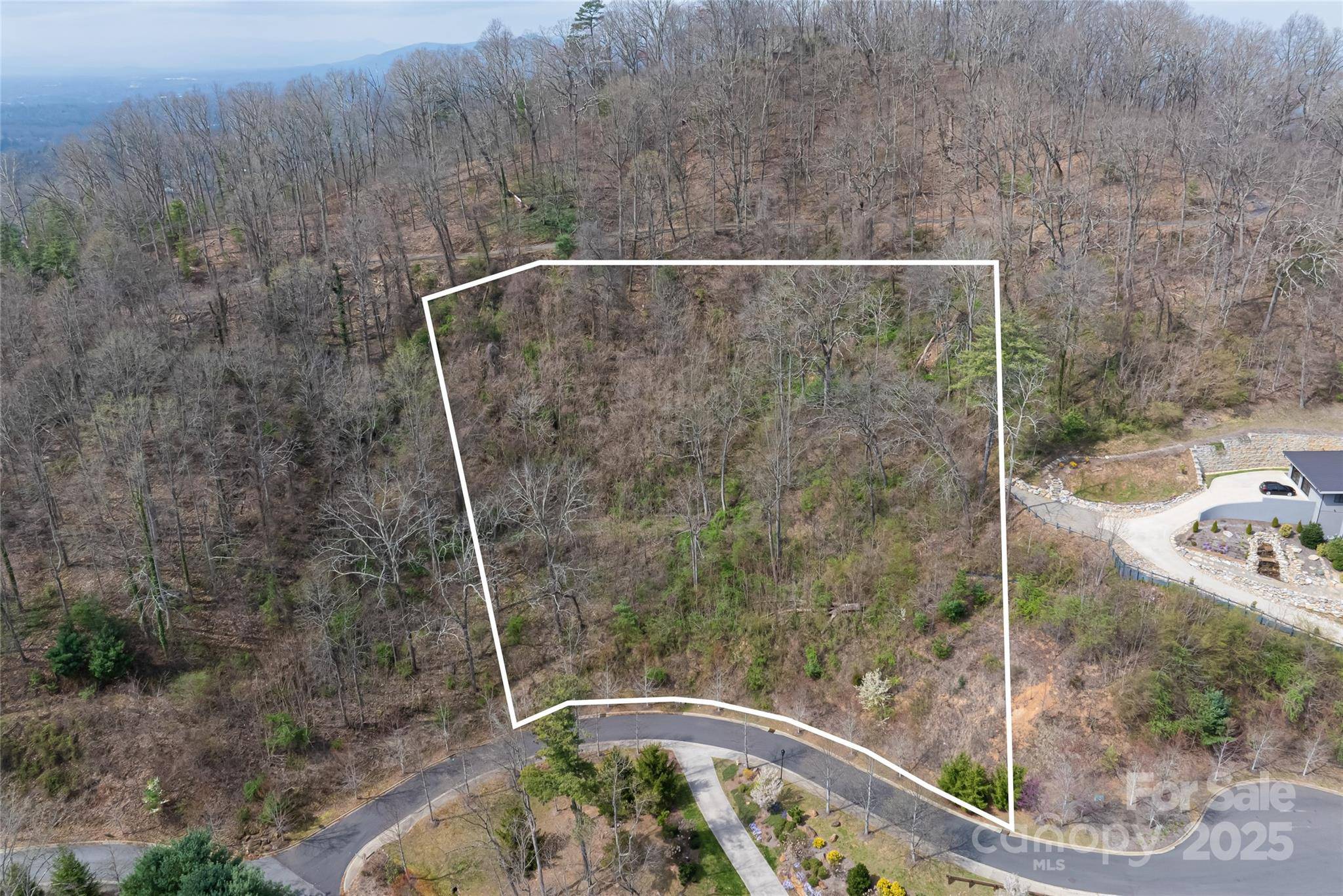 12 Grovepoint WAY, Asheville, NC 28804