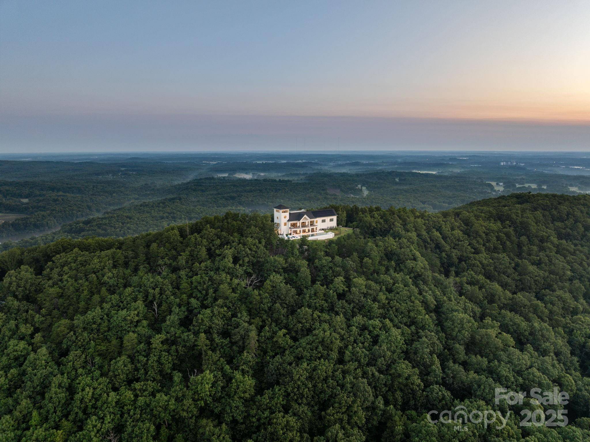 1475 Fawn DR, Asheboro, NC 27205