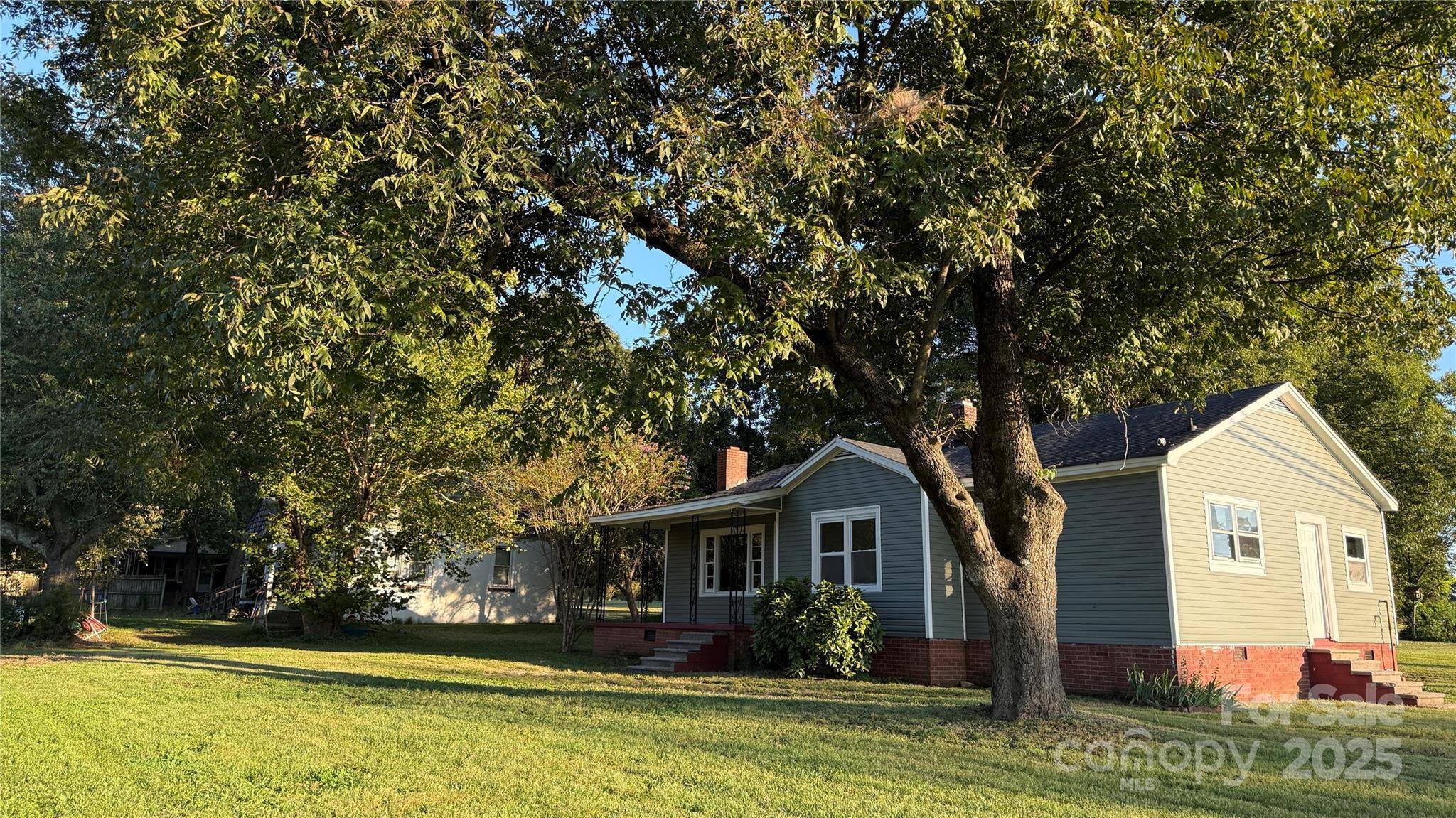 3839 W Dixon BLVD, Shelby, NC 28152