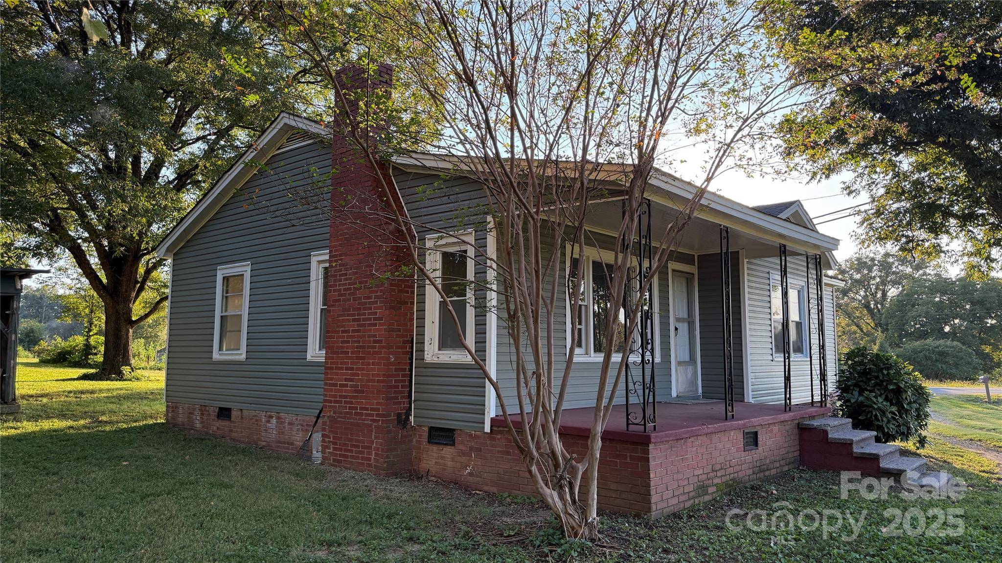 3839 W Dixon BLVD, Shelby, NC 28152