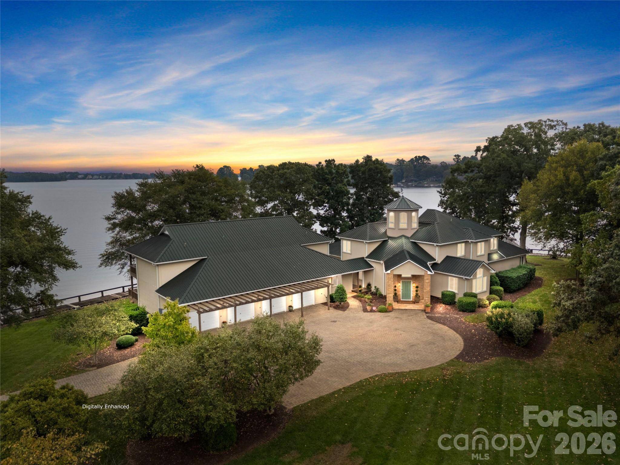 1890 Yacht Club DR, Denver, NC 28037