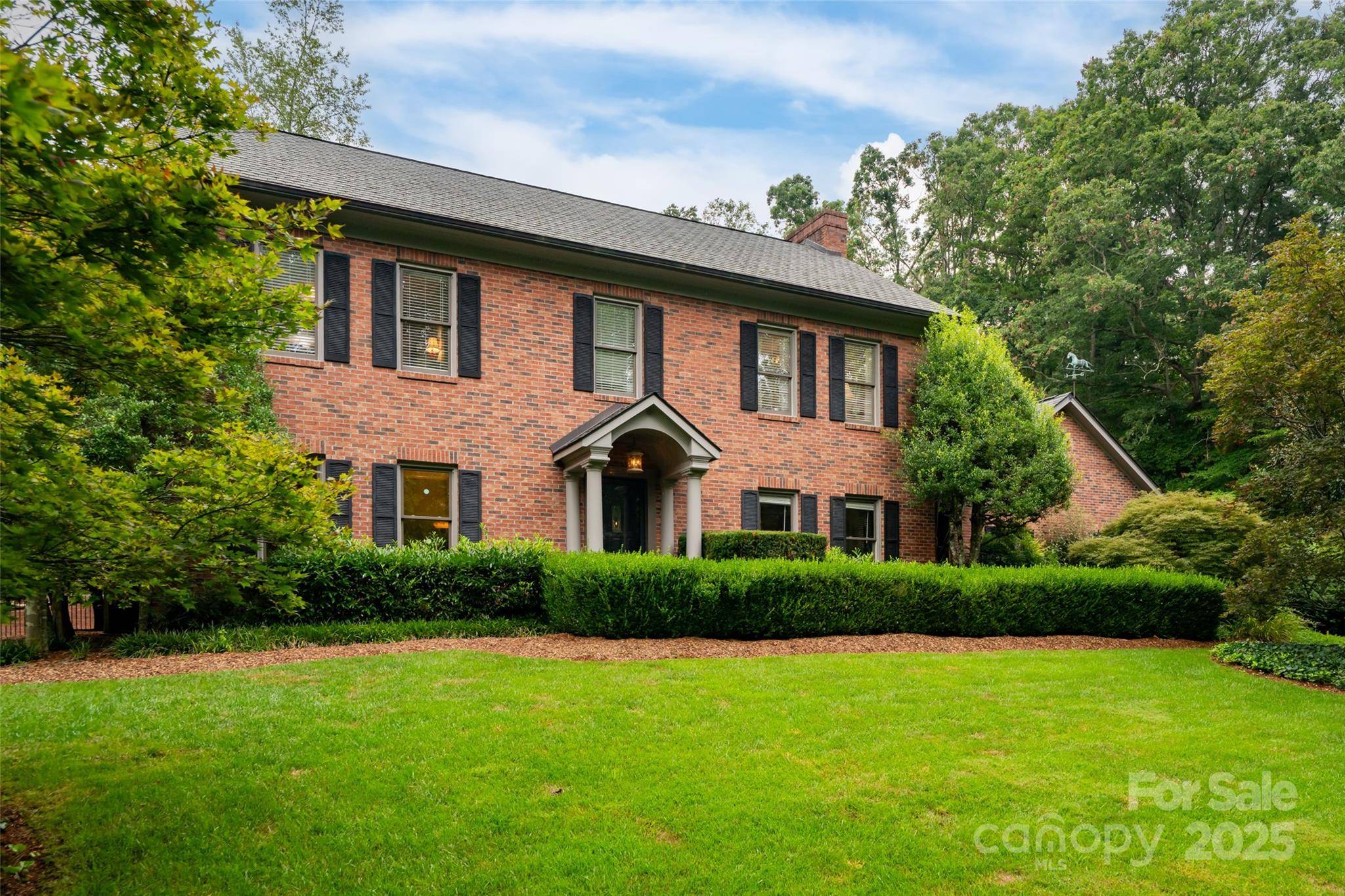 91 Carter Cove RD, Asheville, NC 28804