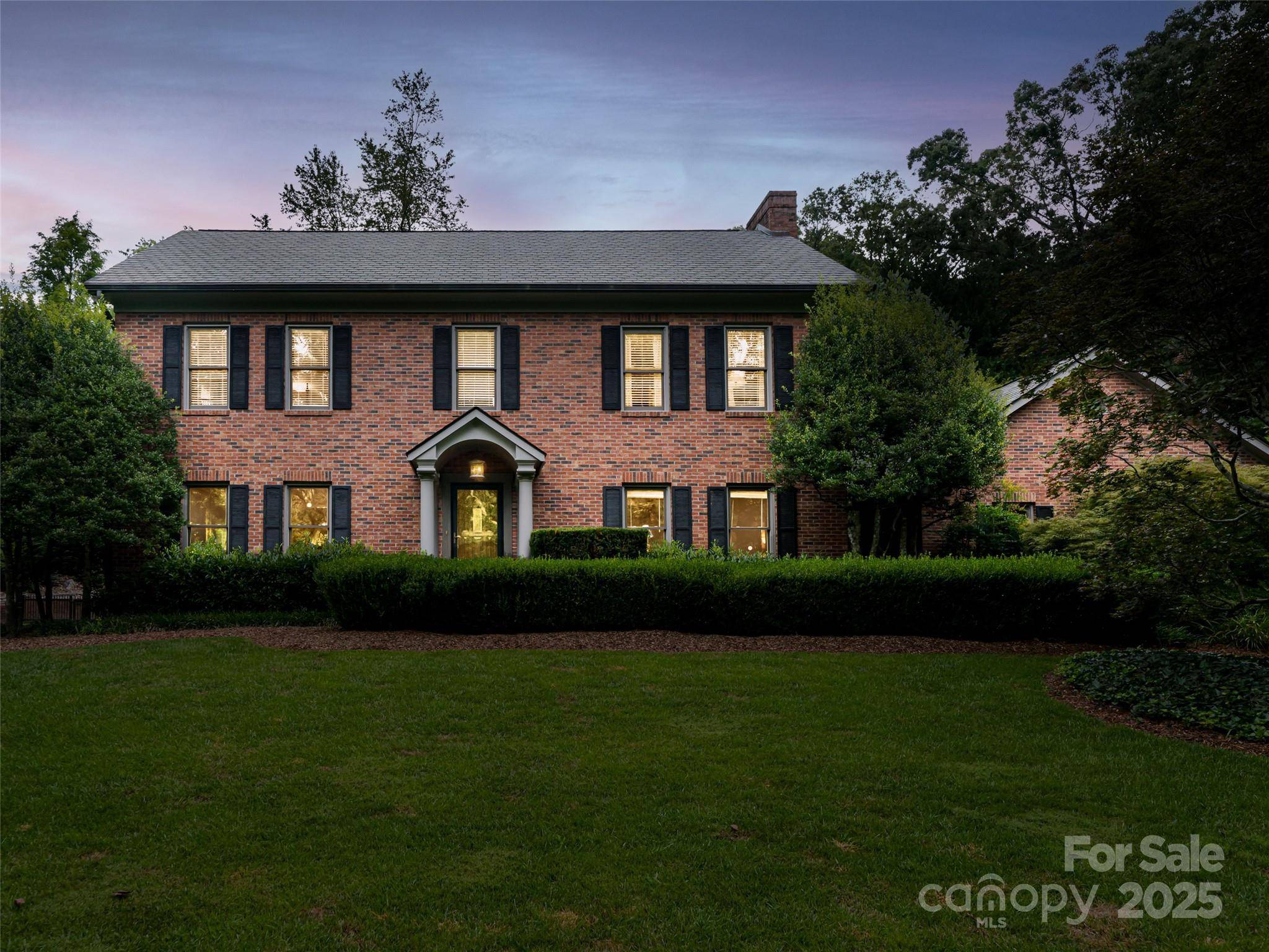 91 Carter Cove RD, Asheville, NC 28804