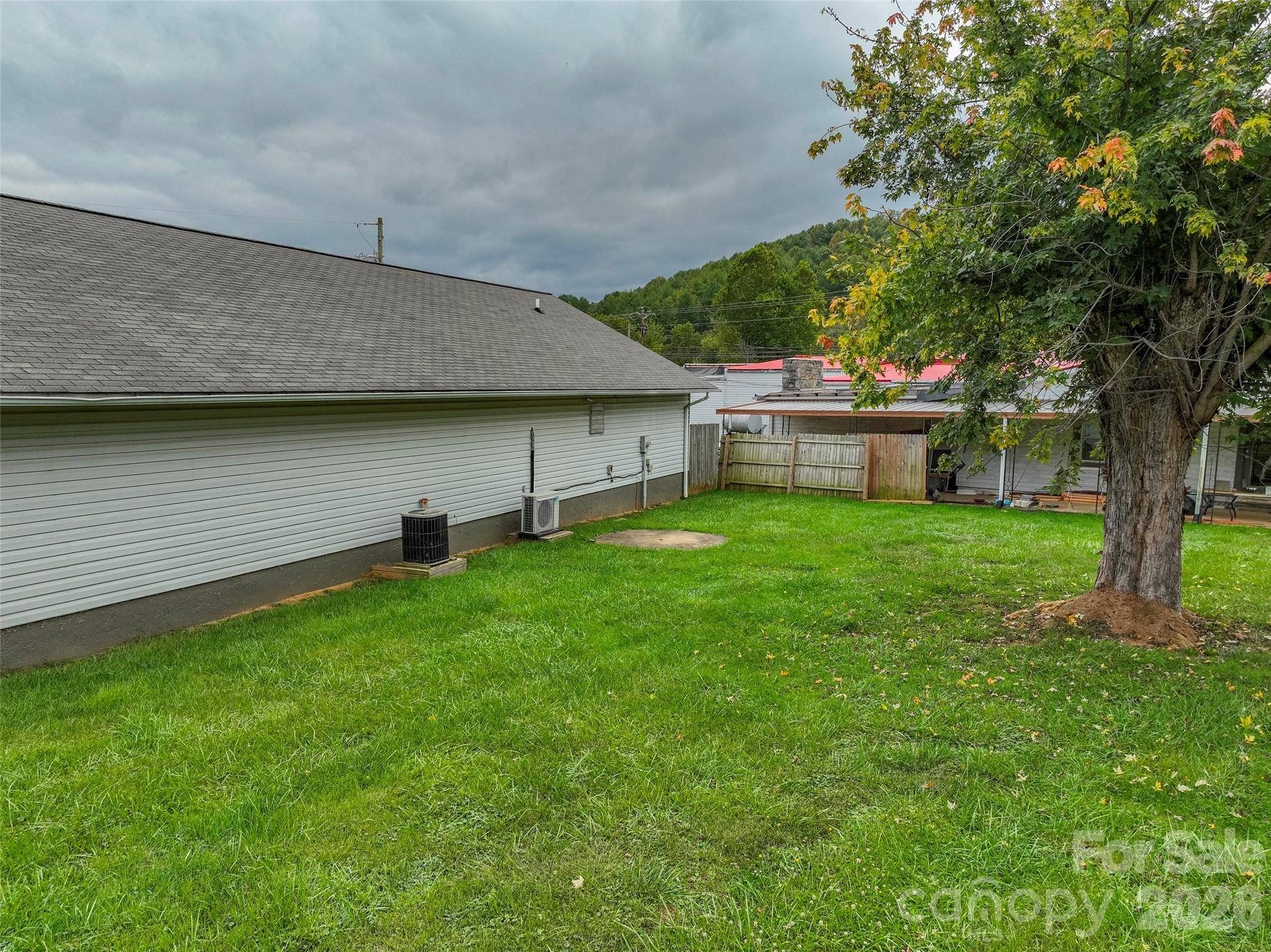 505 E Main ST, Burnsville, NC 28714