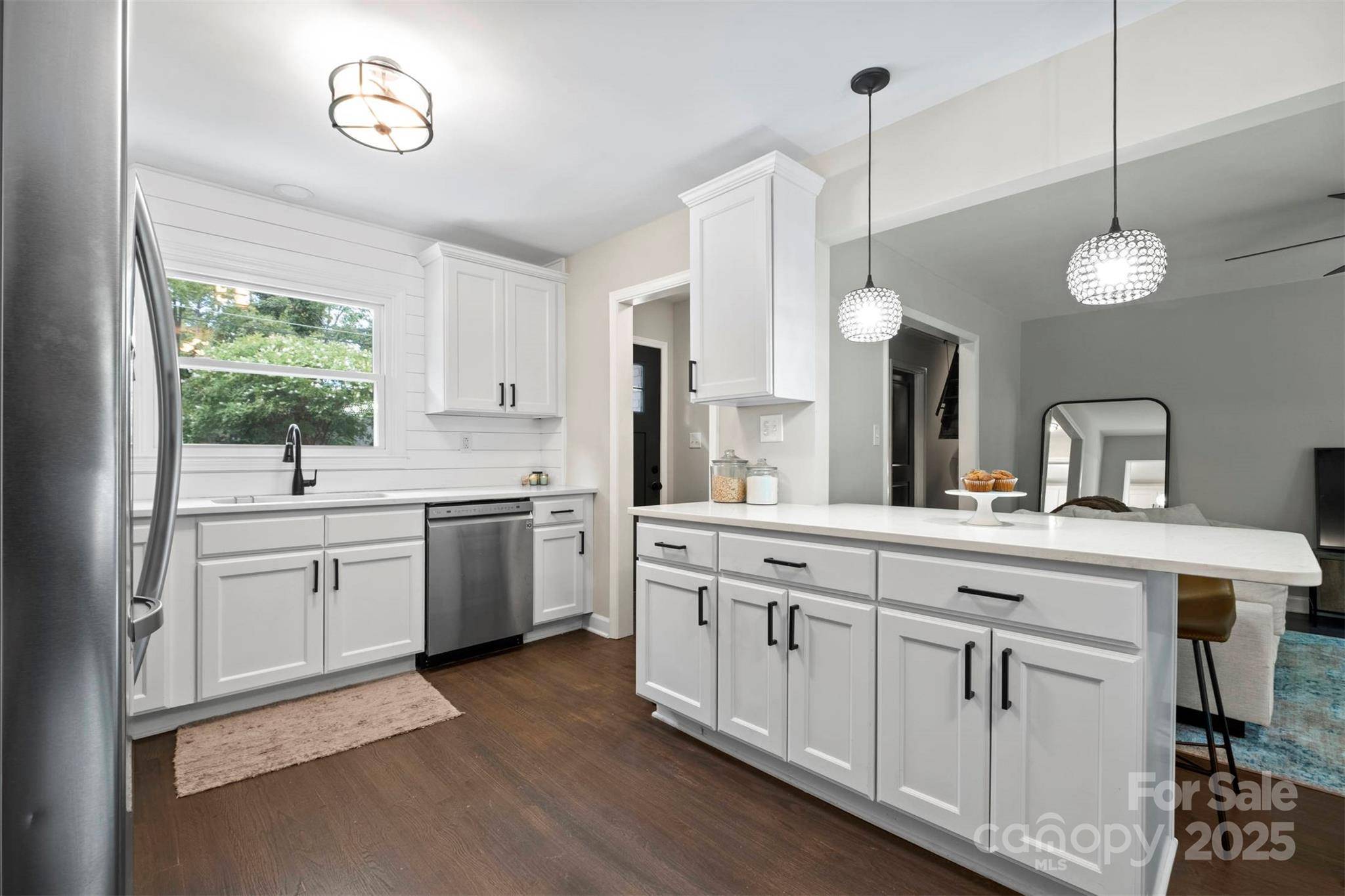5442 Kinsale LN, Charlotte, NC 28215