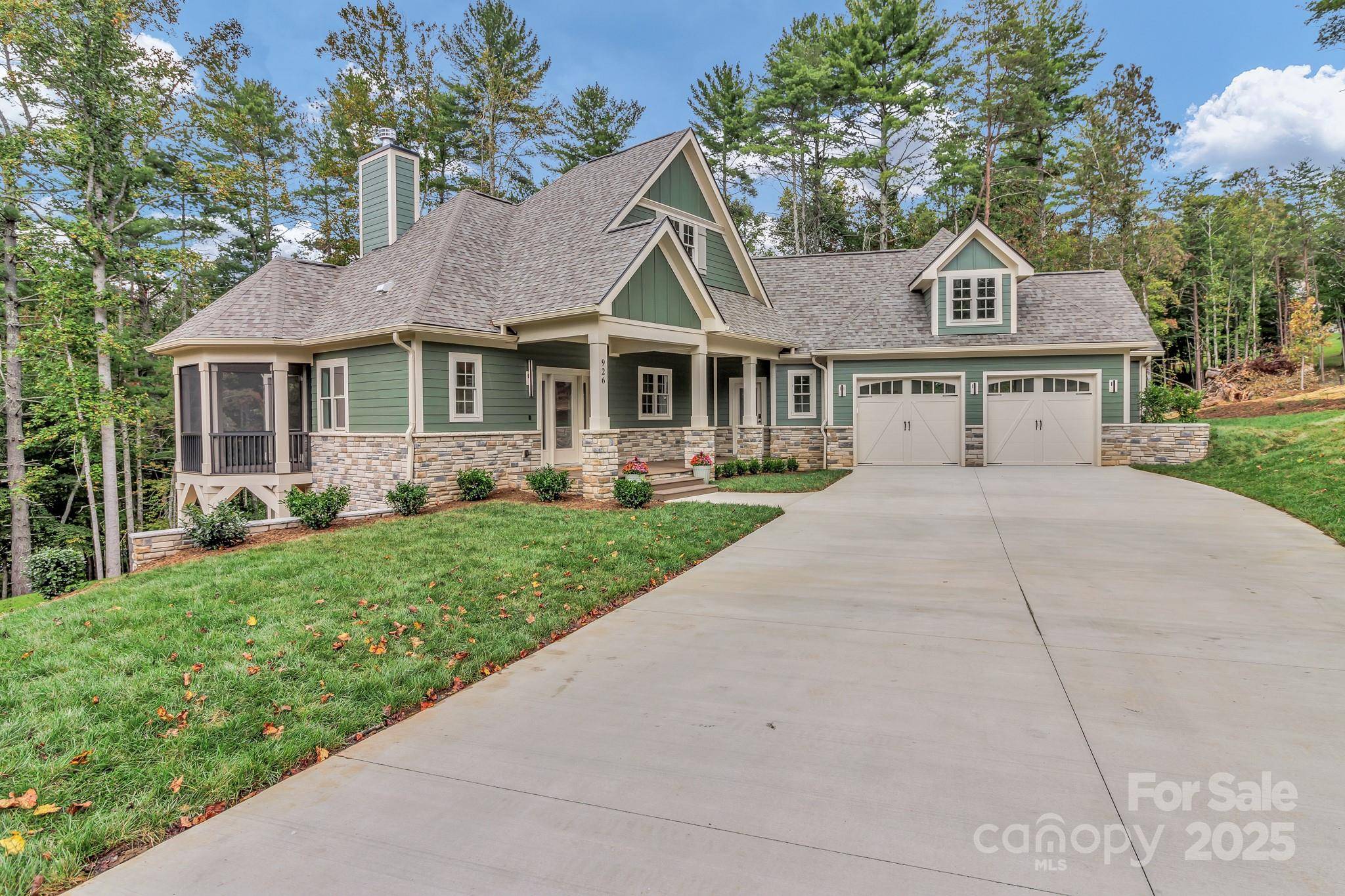 926 Settlers TRL, Mars Hill, NC 28754