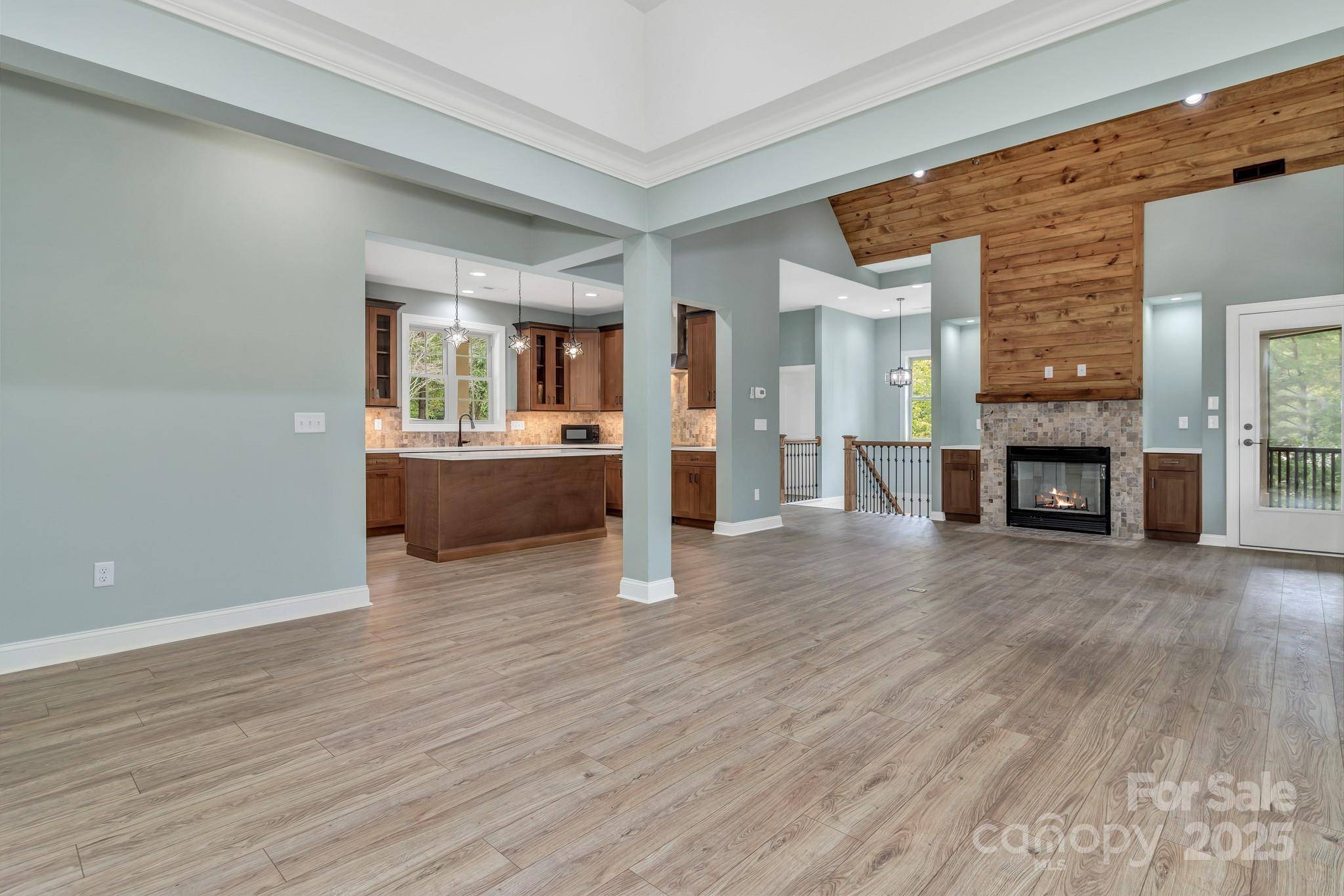 926 Settlers TRL, Mars Hill, NC 28754