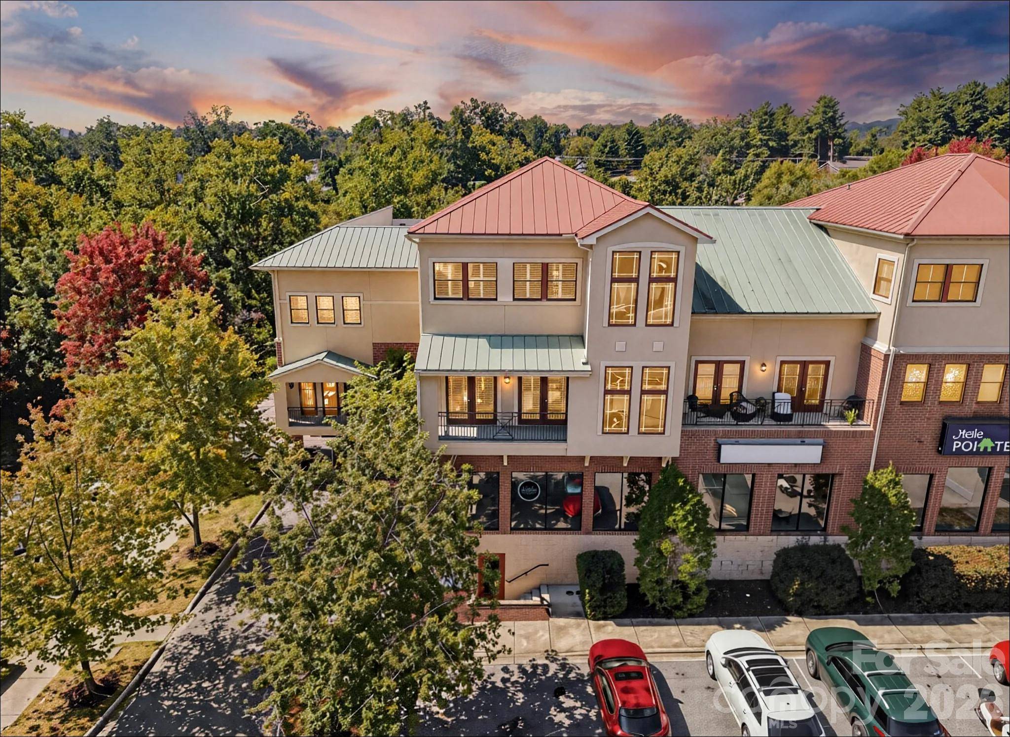 475 S Church ST #A, Hendersonville, NC 28792