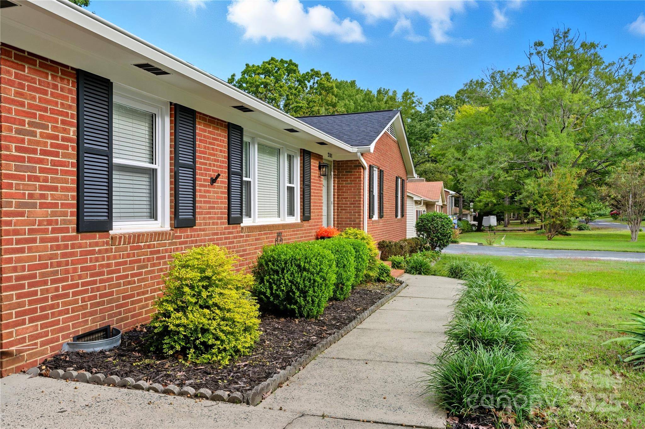 2101 Shady LN, Monroe, NC 28110