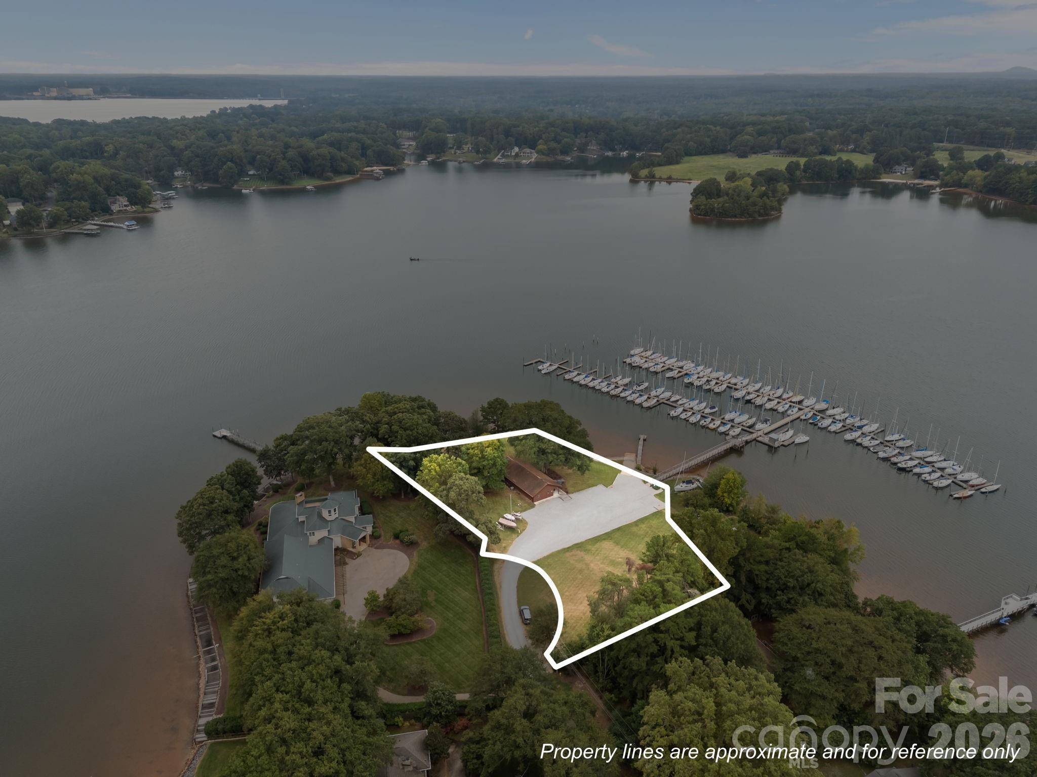 1887 Yacht Club DR, Denver, NC 28037