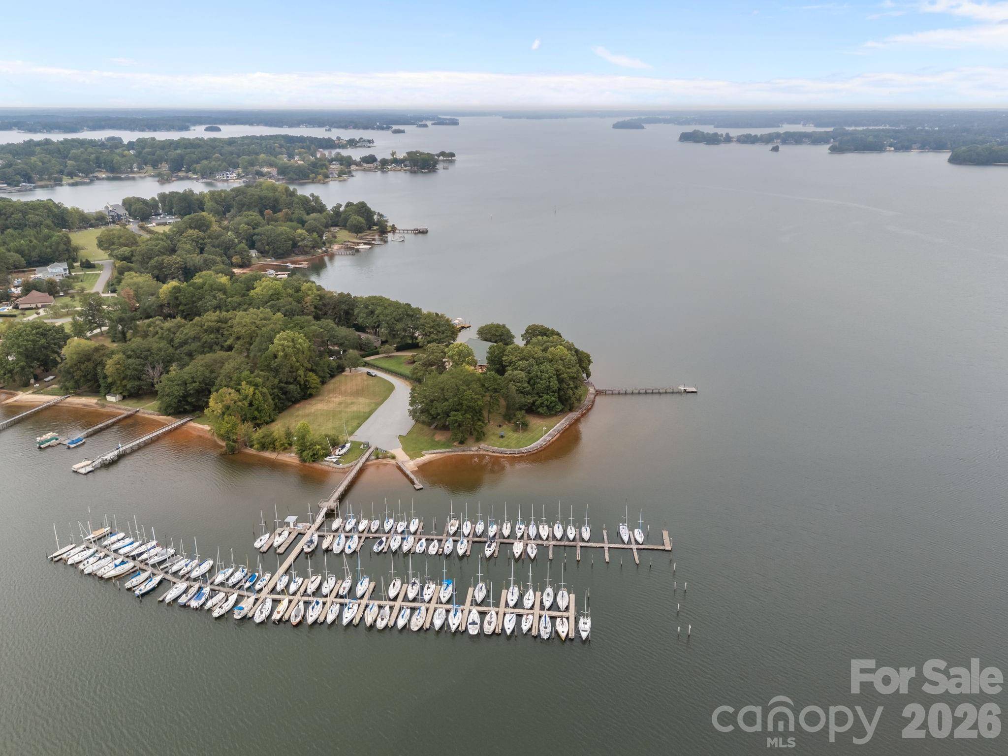 1887 Yacht Club DR, Denver, NC 28037