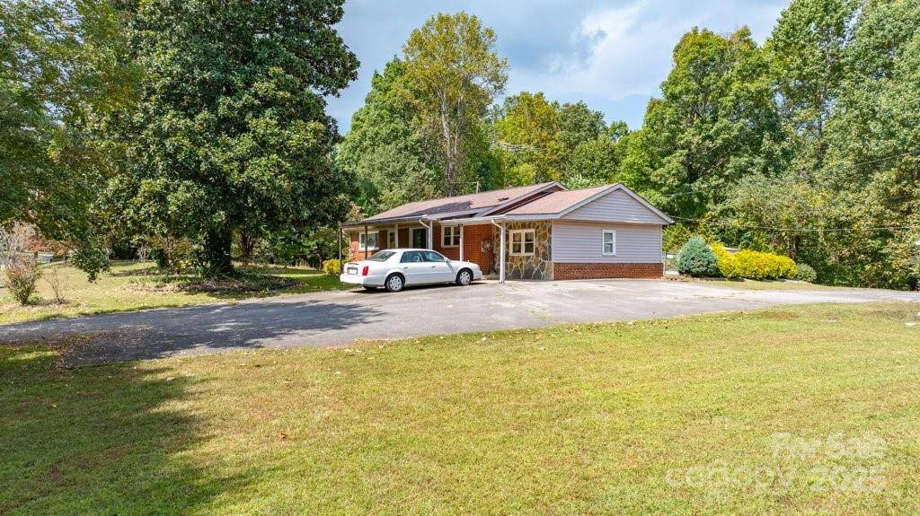 489 Ned Mcgimsey RD, Nebo, NC 28761