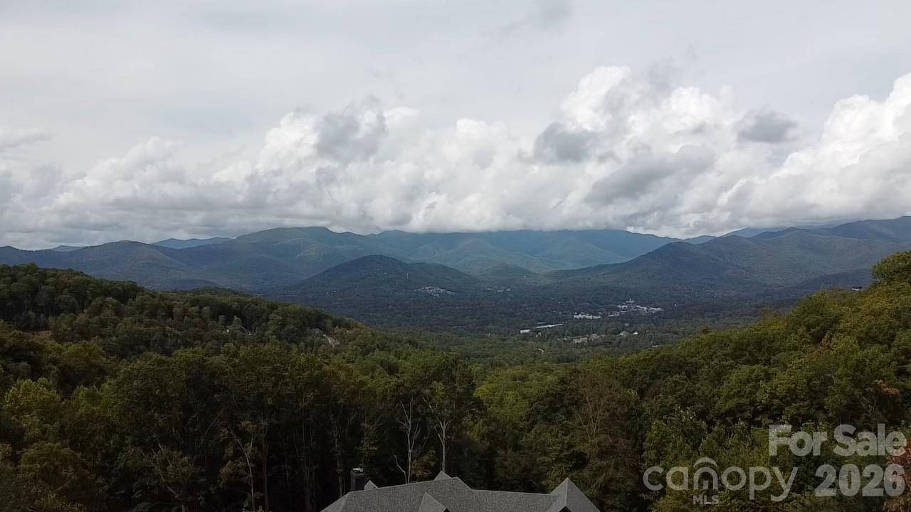 97 Settings BLVD, Black Mountain, NC 28711