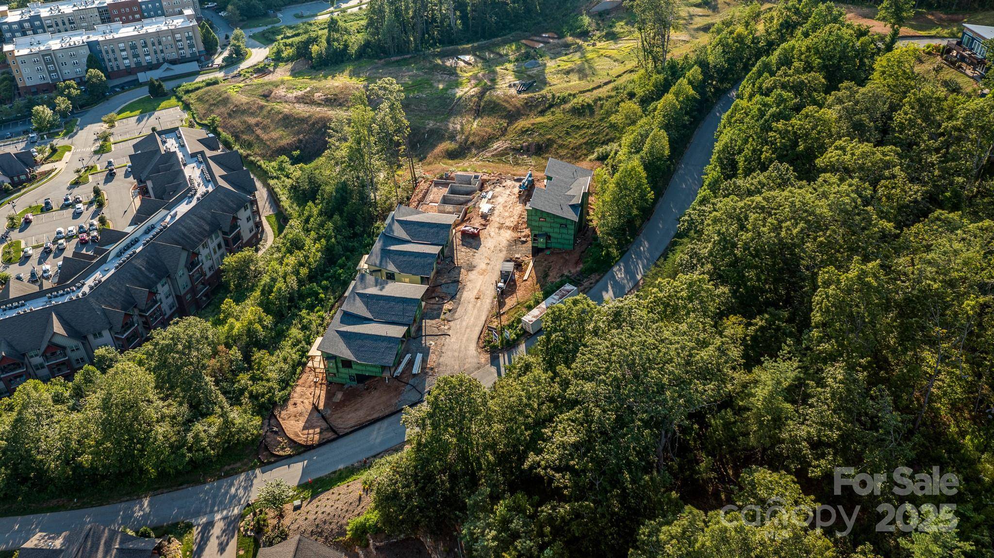 92 Senator Reynolds RD, Asheville, NC 28804