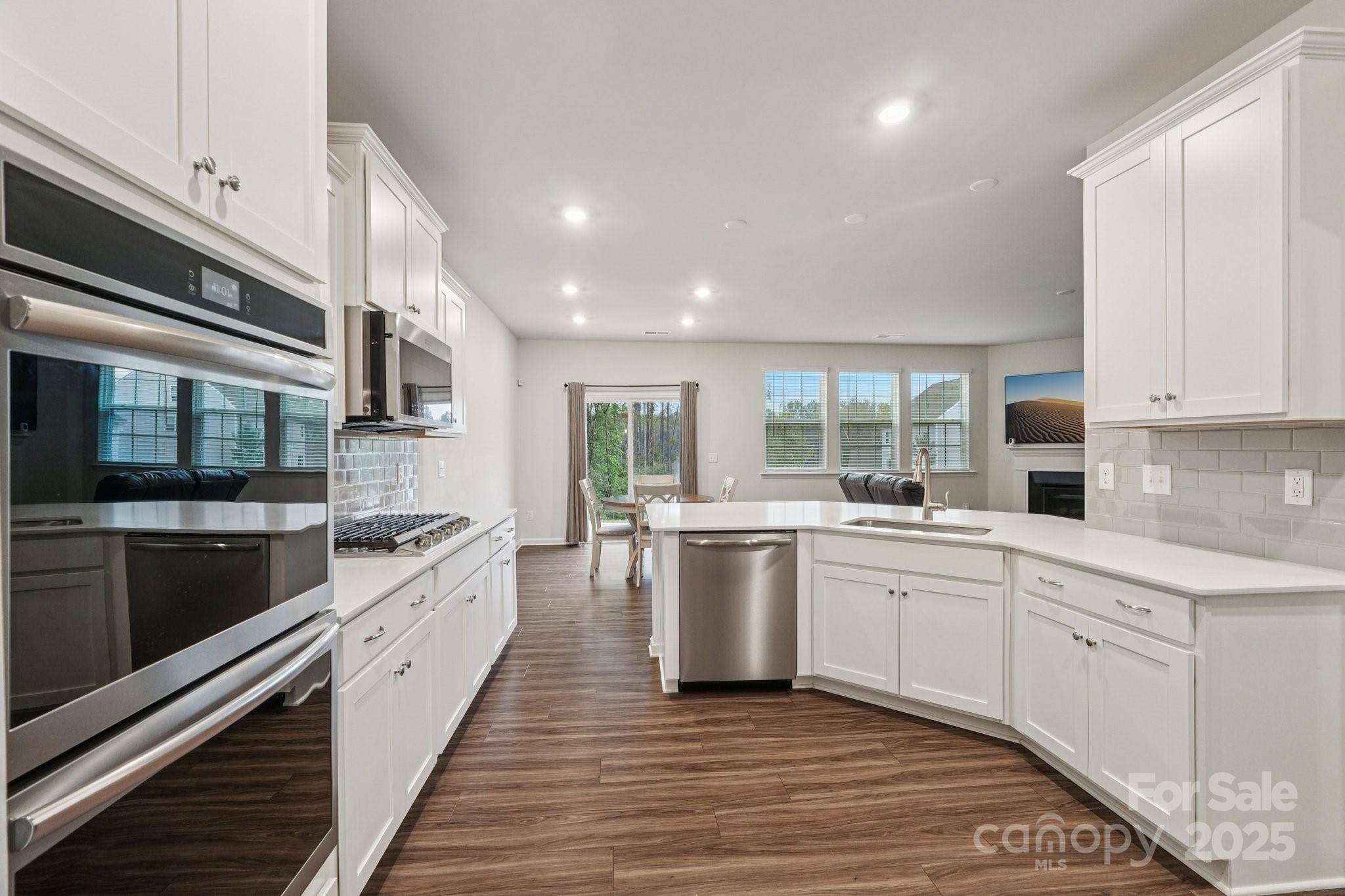 299 Hamptons Cove RD, Troutman, NC 28166