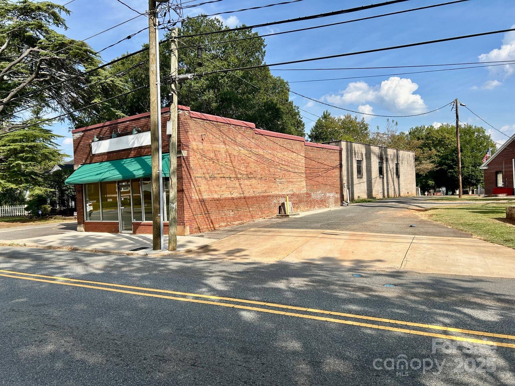 1409 S Fulton ST, Salisbury, NC 28144