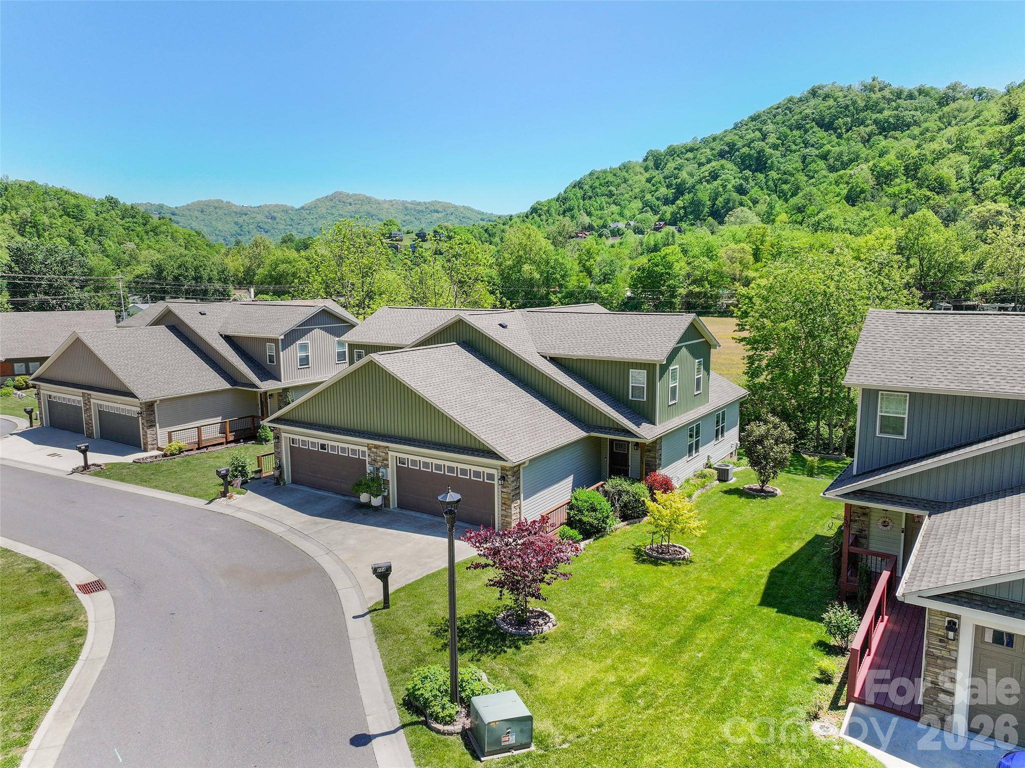 254 February LN, Waynesville, NC 28785