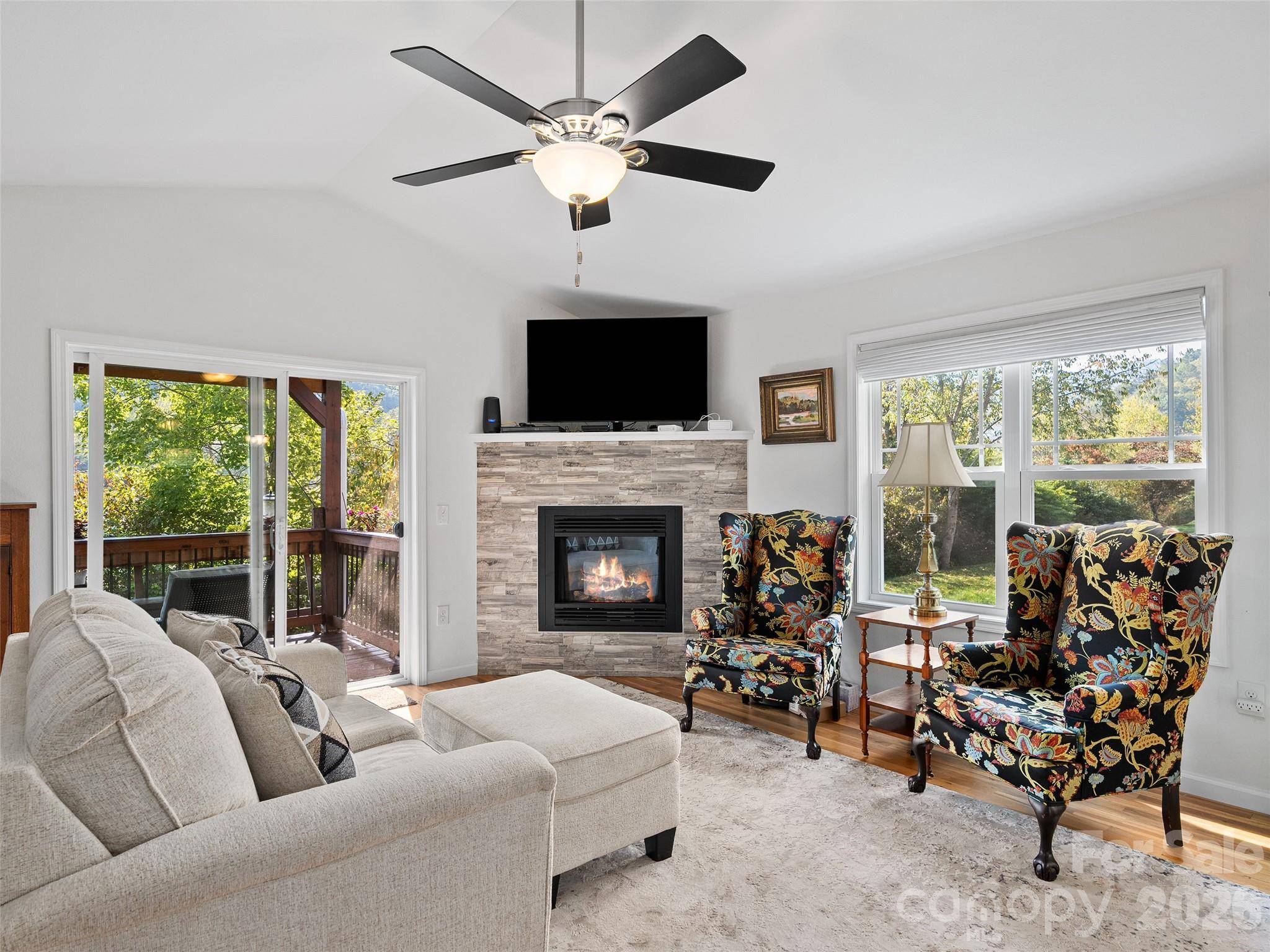254 February LN, Waynesville, NC 28785