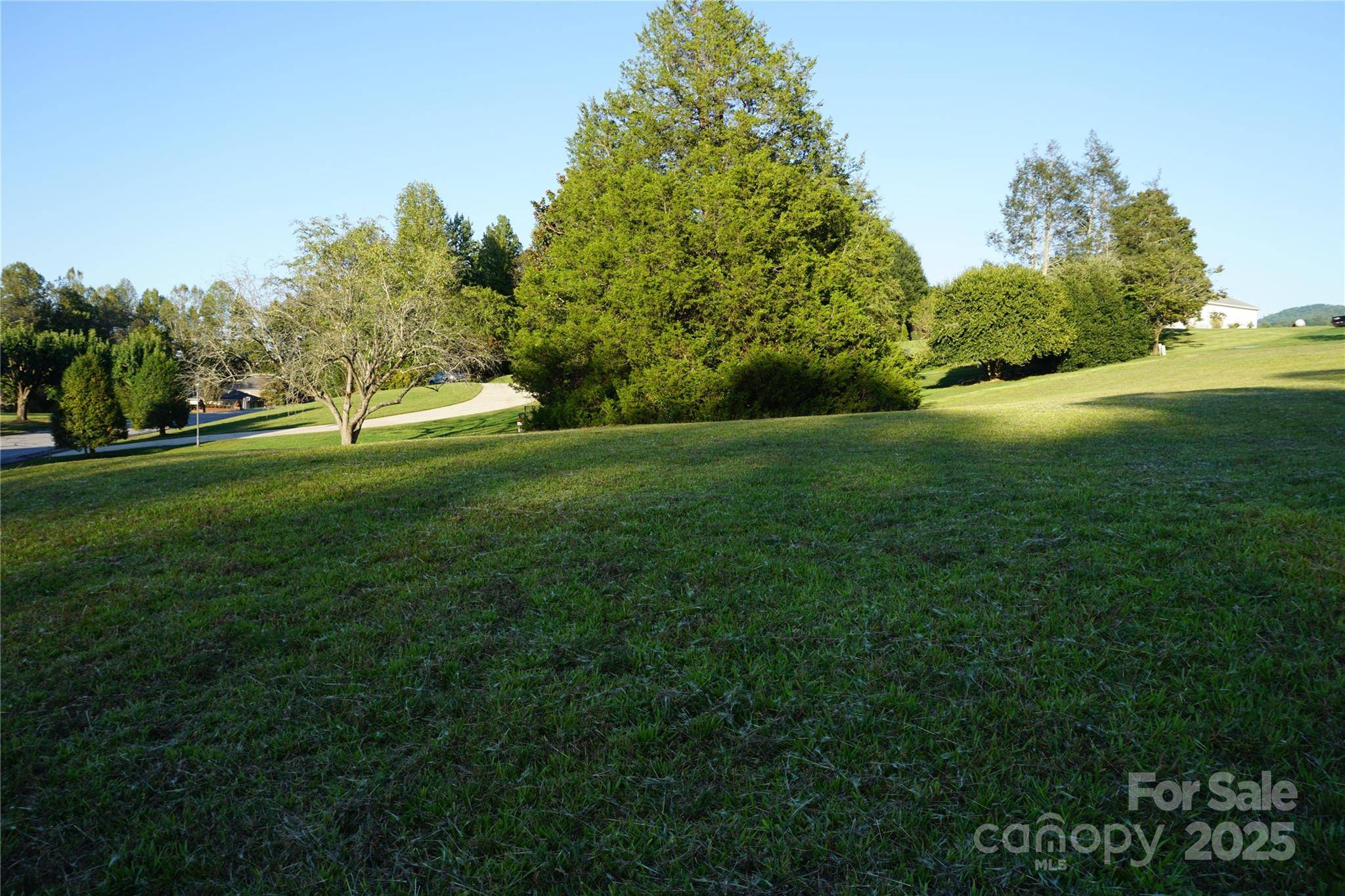 2250 Cedar Rock Estates DR, Lenoir, NC 28645