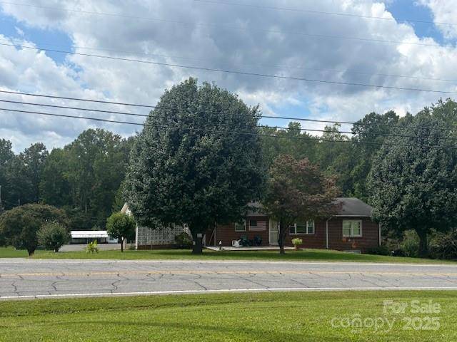 7904 Old NC 10 HWY, Hickory, NC 28602