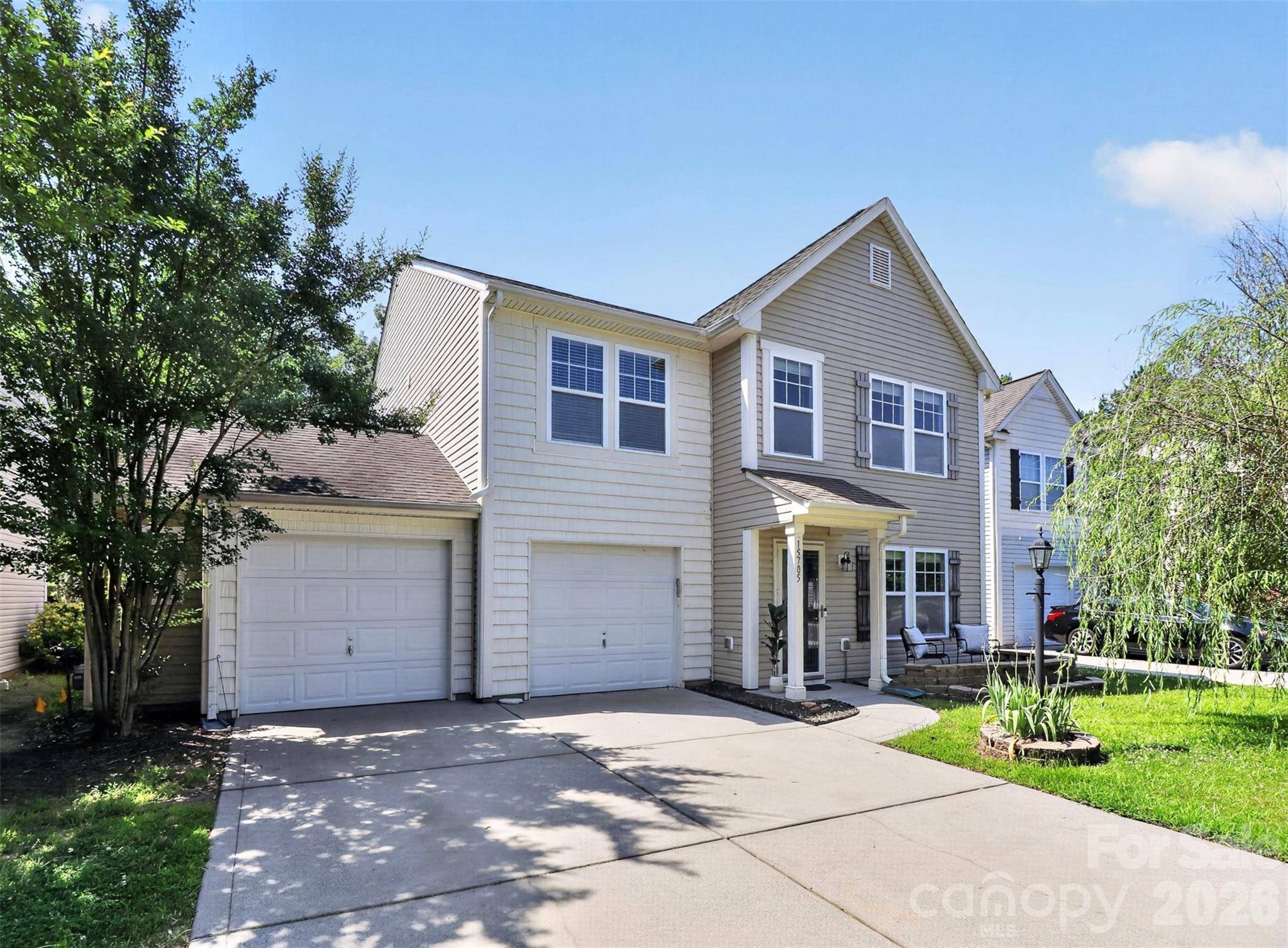 15705 Lakepoint Forest DR, Charlotte, NC 28278