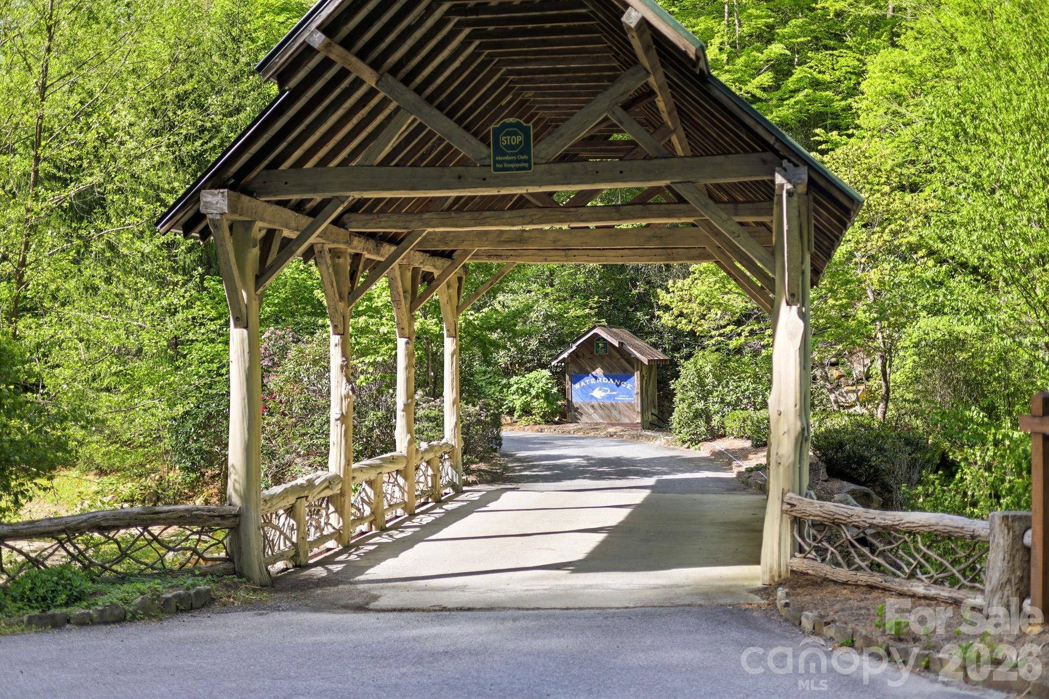 31 Waterdance DR, Cullowhee, NC 28723