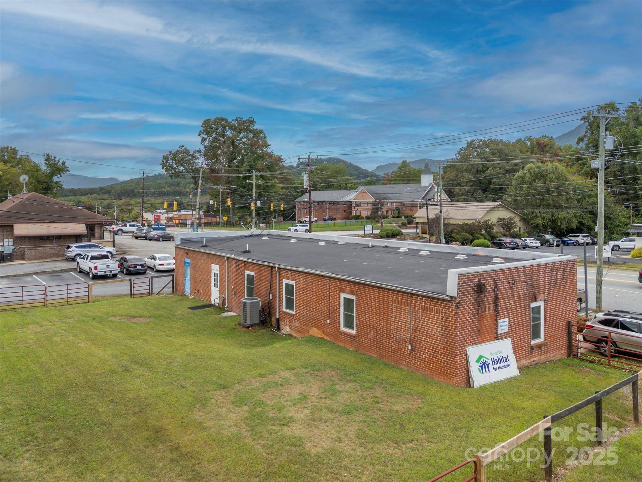 40 E Mills ST, Columbus, NC 28722