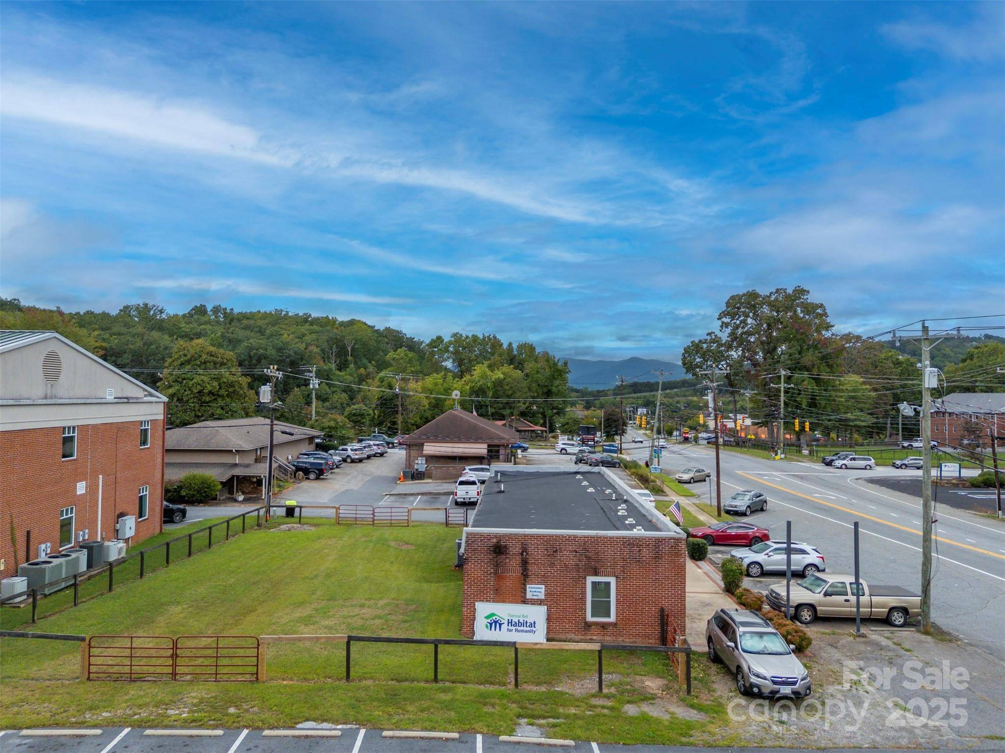 40 E Mills ST, Columbus, NC 28722