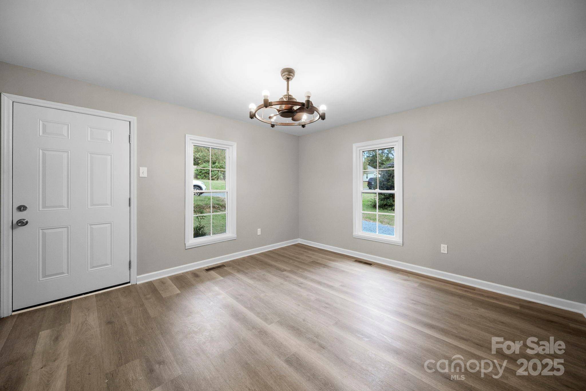 1132 Perkins ST, Gastonia, NC 28054