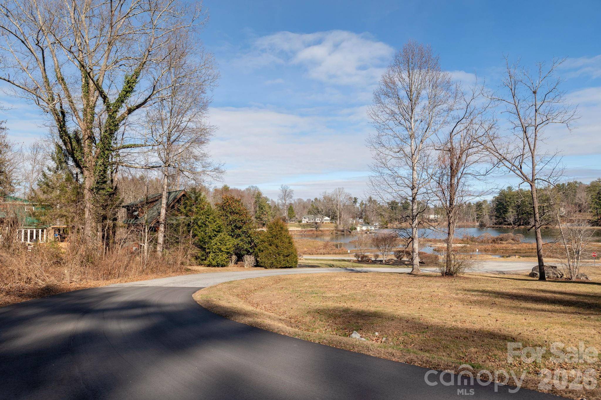 62 Oscelake WAY, Hendersonville, NC 28739