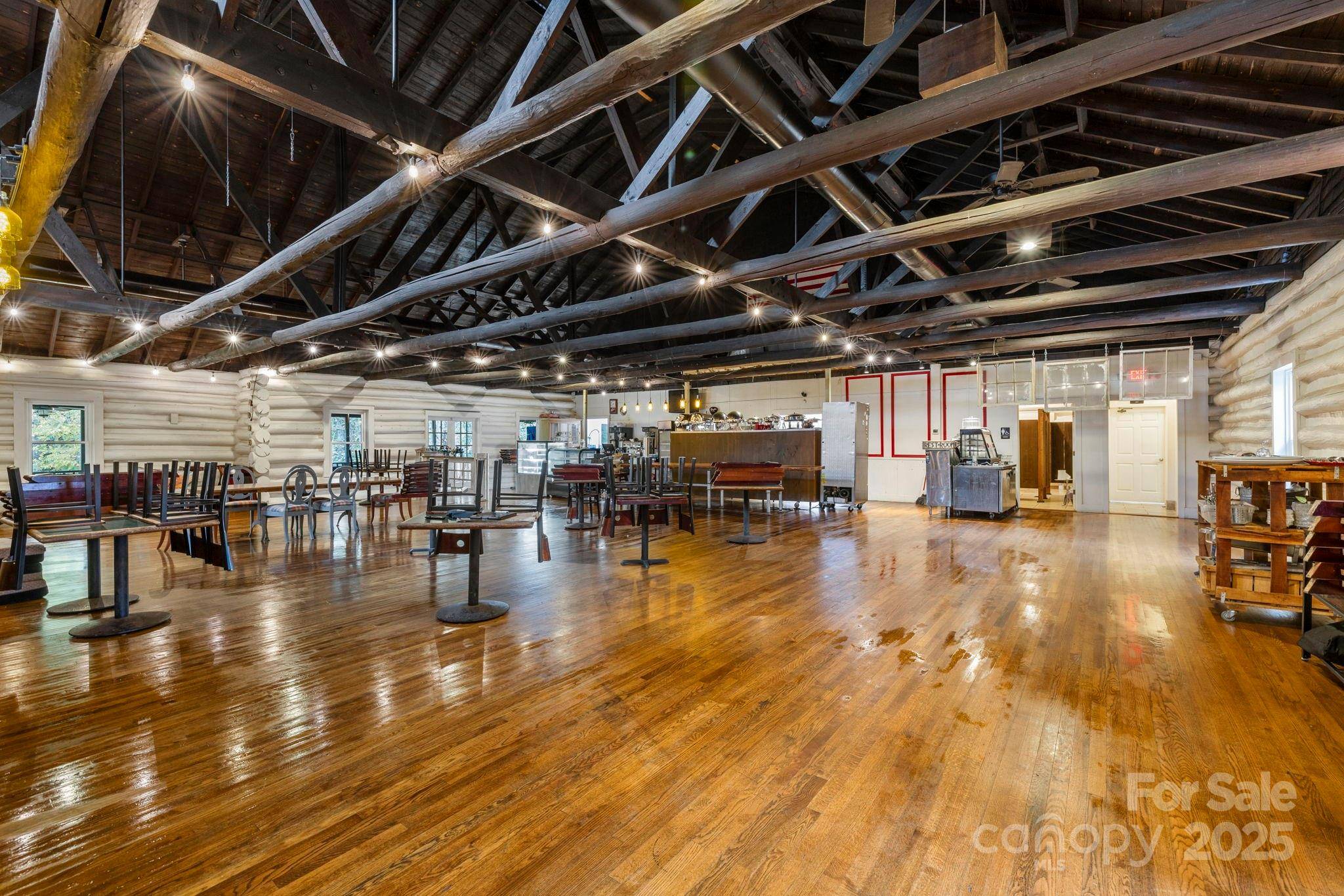 1196 N Country Club RD, Brevard, NC 28712