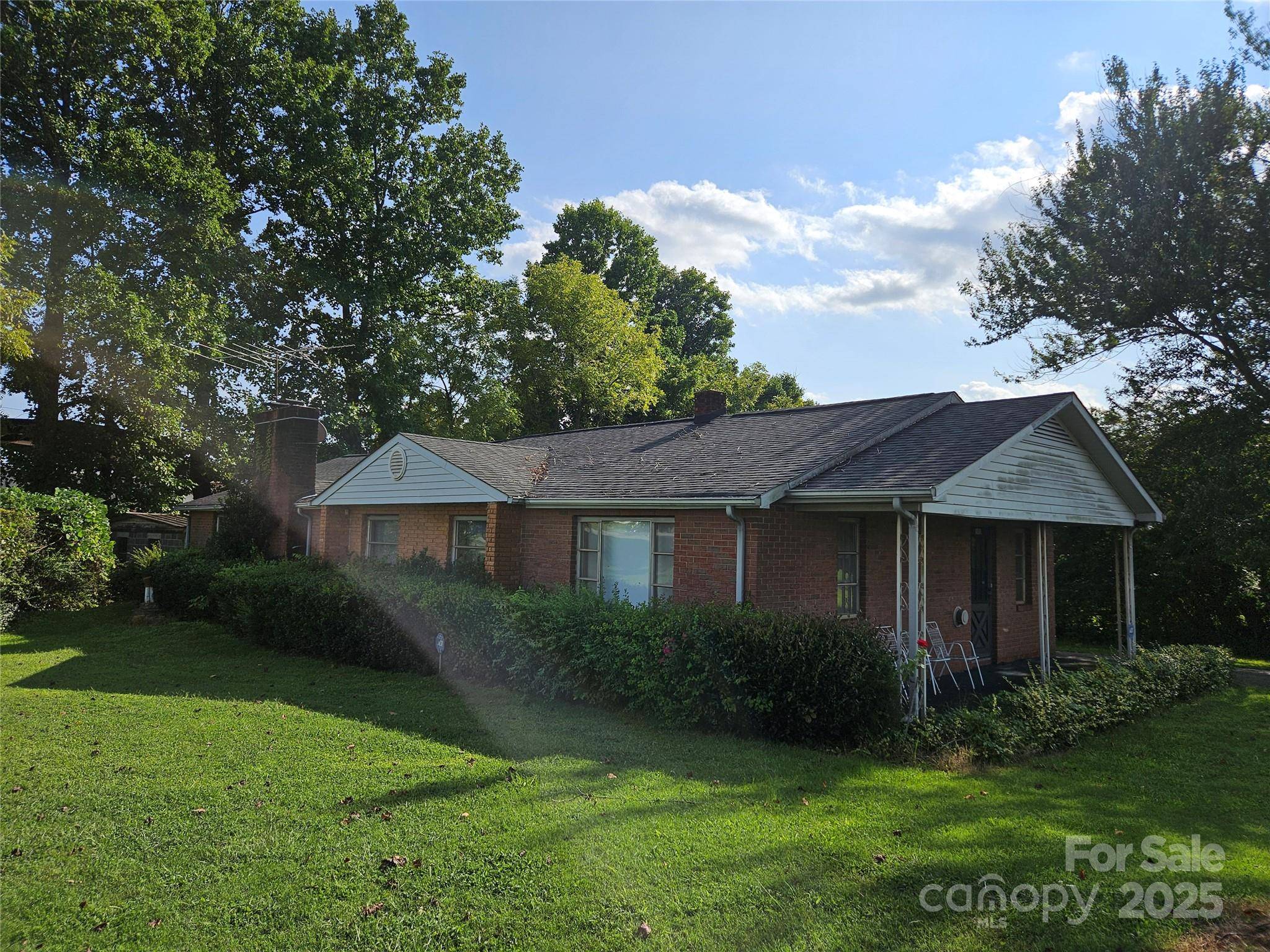 105 Marble RD, Statesville, NC 28625