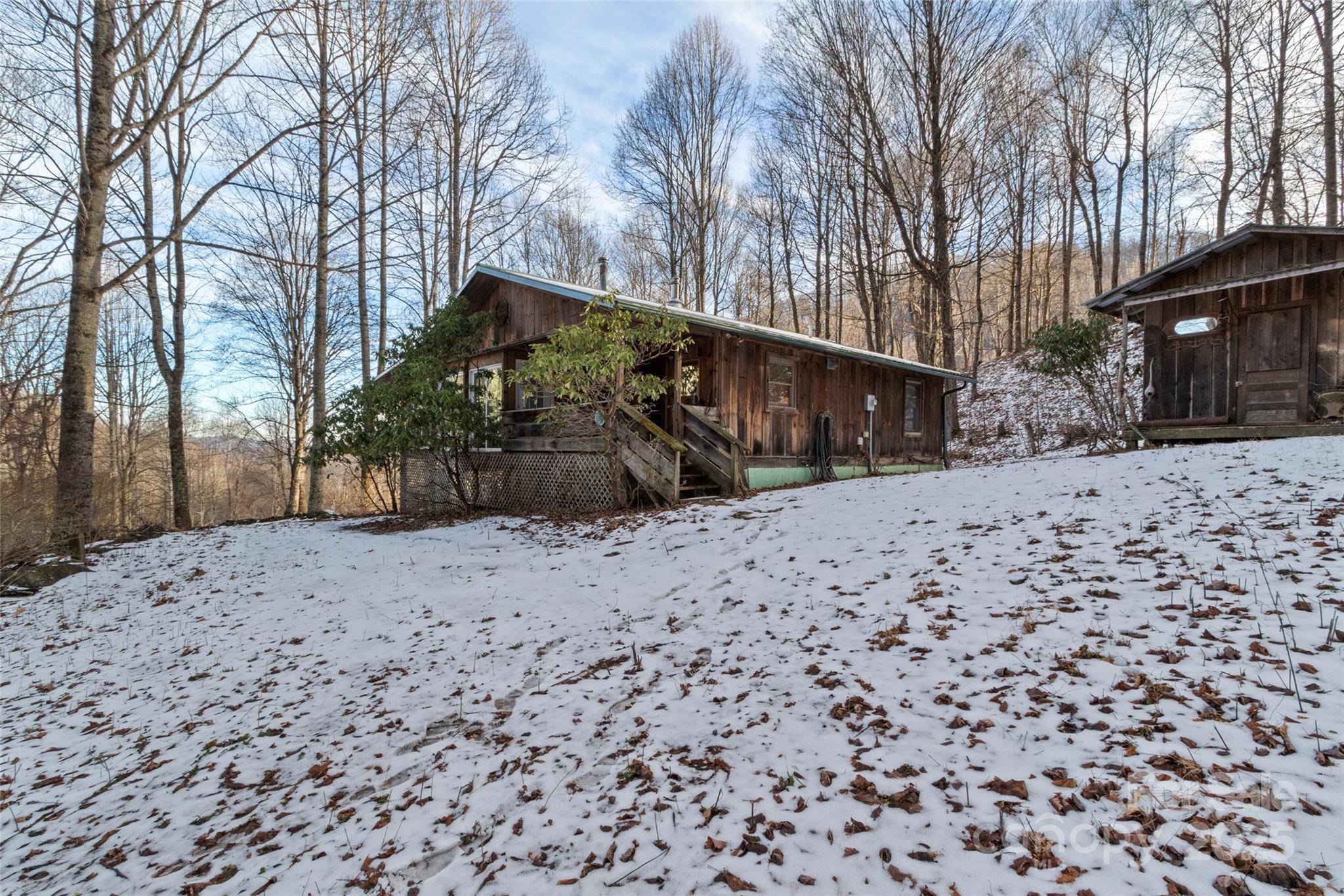 1571 Roaring Fork RD, Burnsville, NC 28714