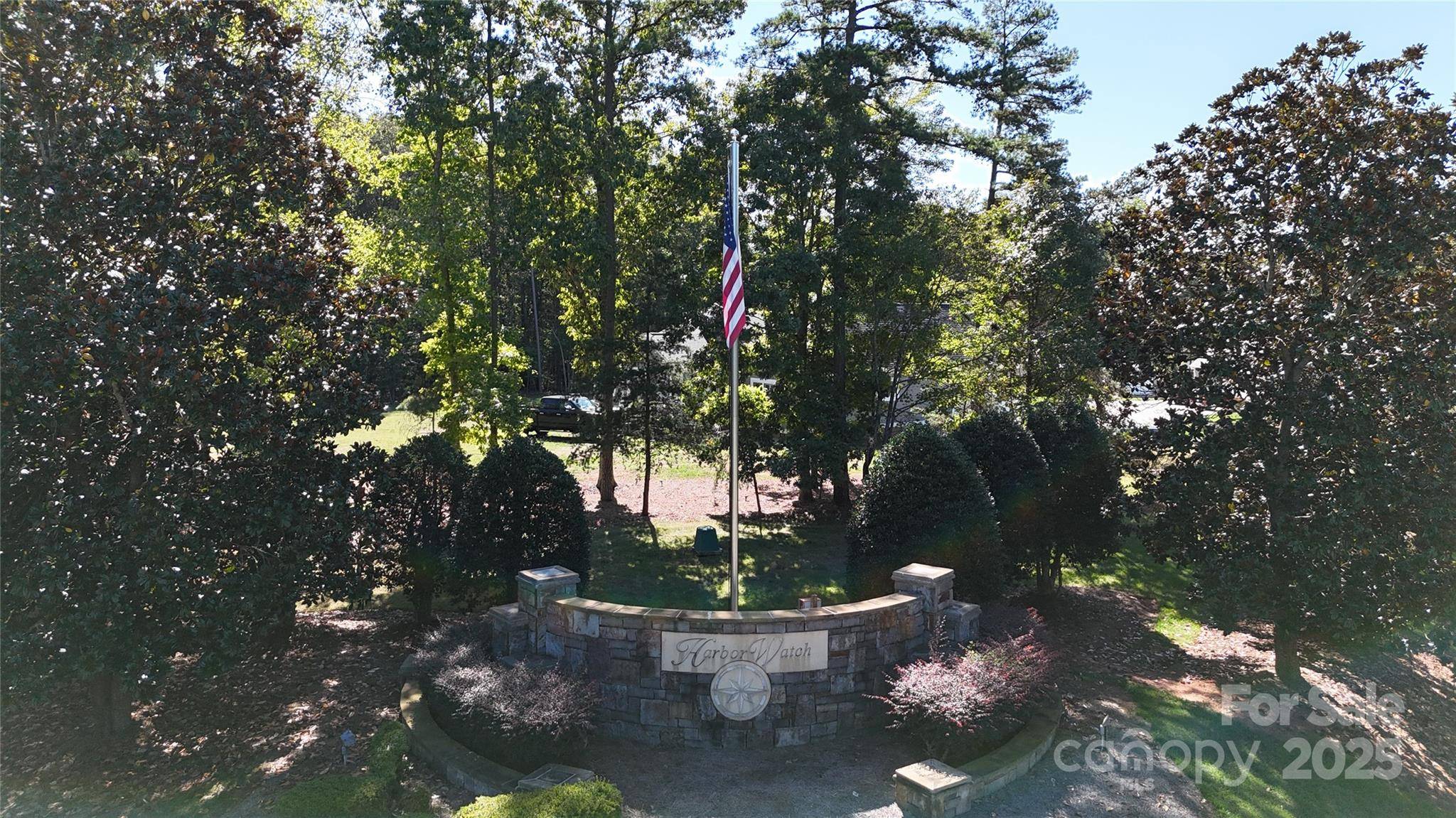 204 S Harbor Watch DR, Statesville, NC 28677
