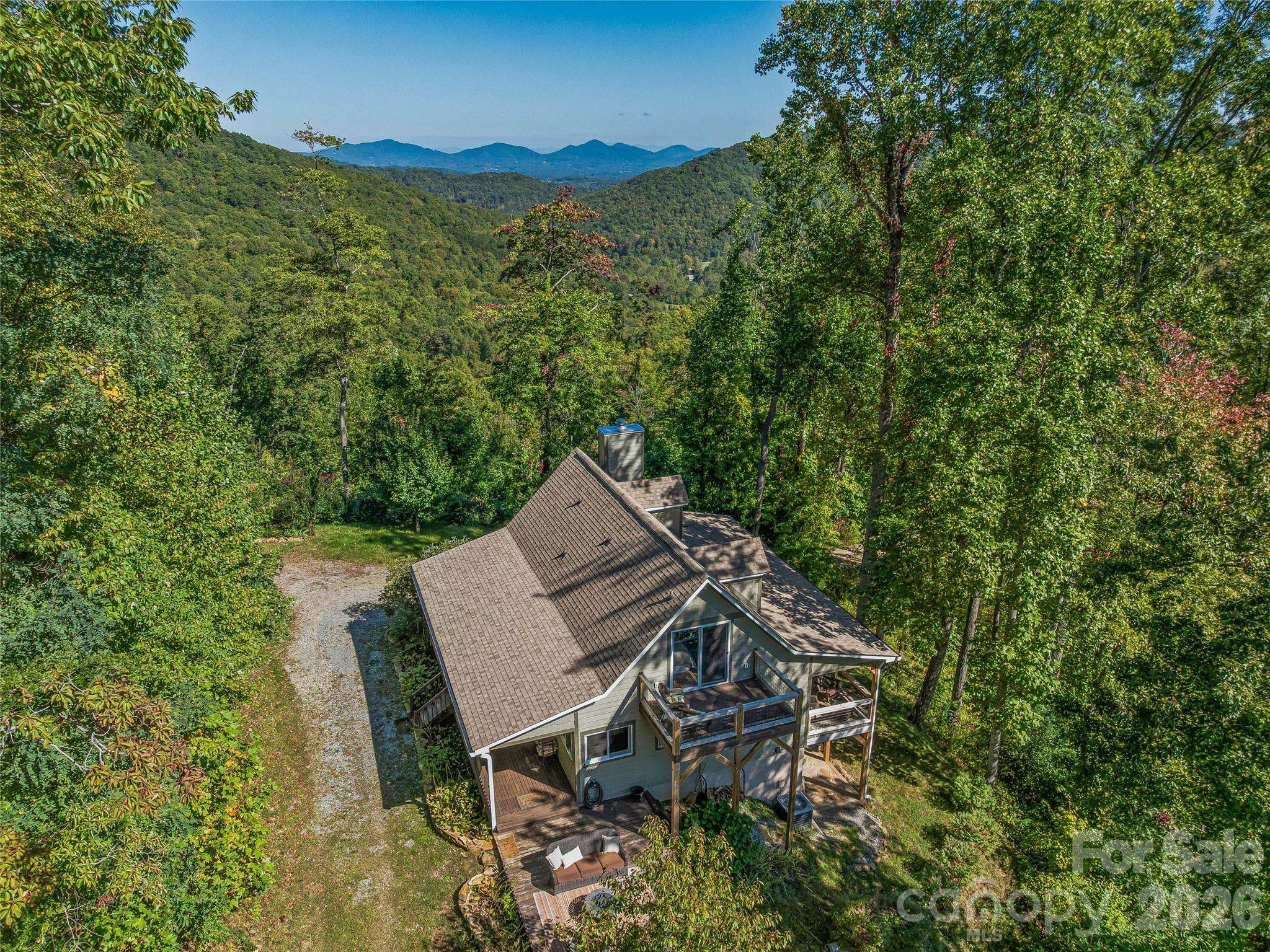 382 Black Oak Cove RD, Candler, NC 28715
