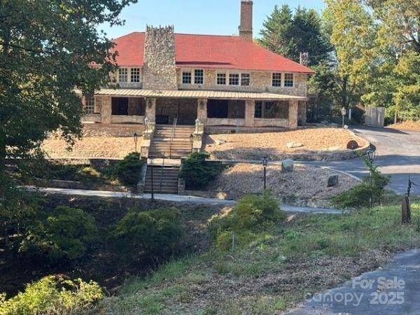 2550 Hebron RD, Laurel Park, NC 28739
