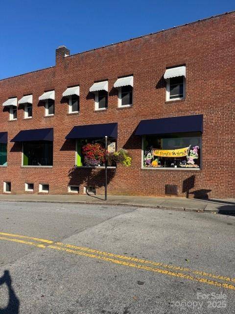 201 N Main ST, Hendersonville, NC 28739