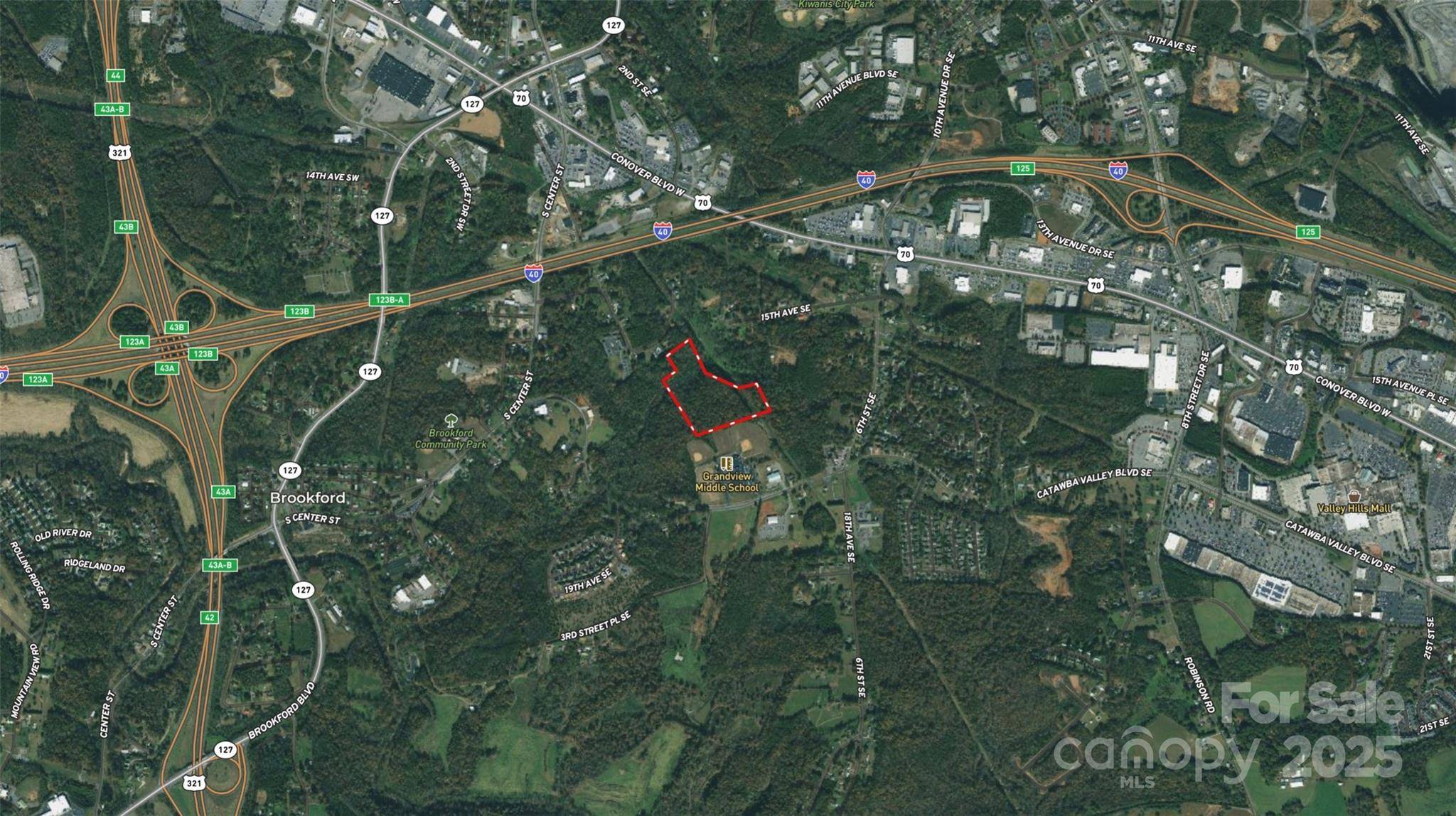 1539 1st Street PL SE, Hickory, NC 28602