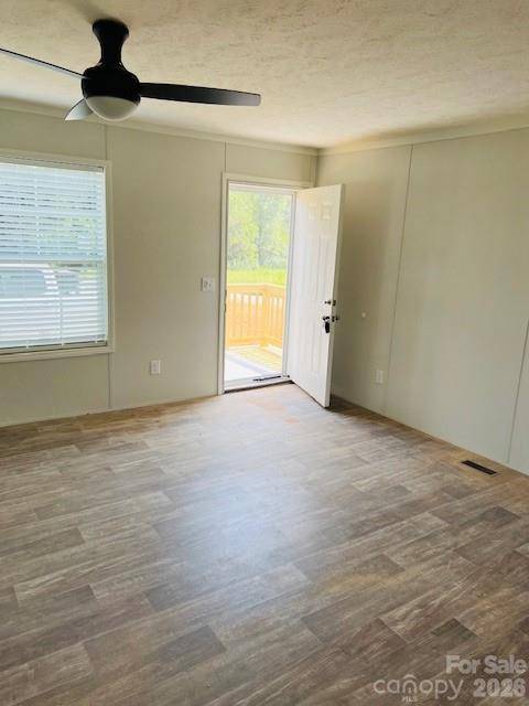 501 Eagle Mills RD, Hamptonville, NC 27020