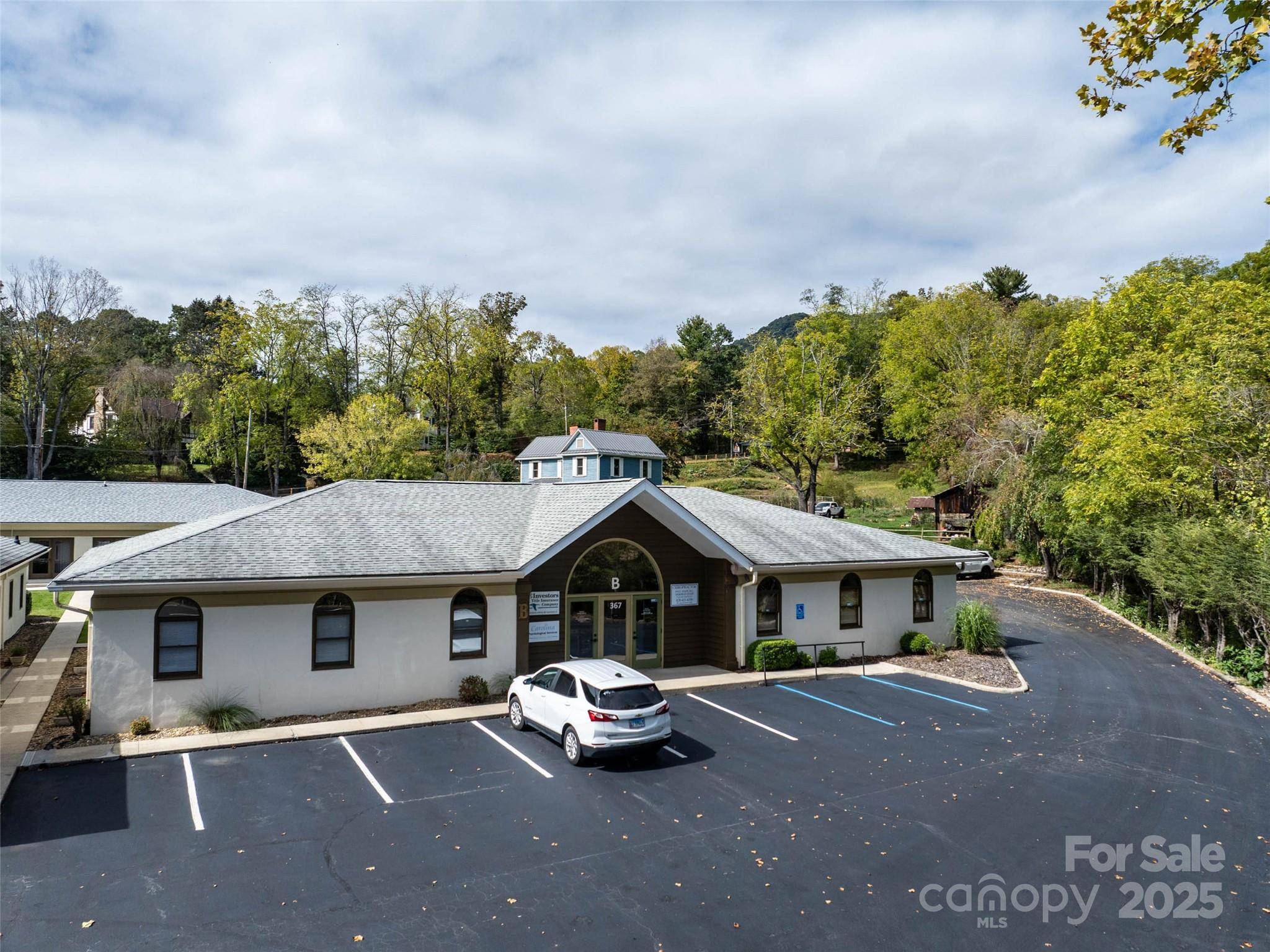 367 Dellwood City RD, Waynesville, NC 28786