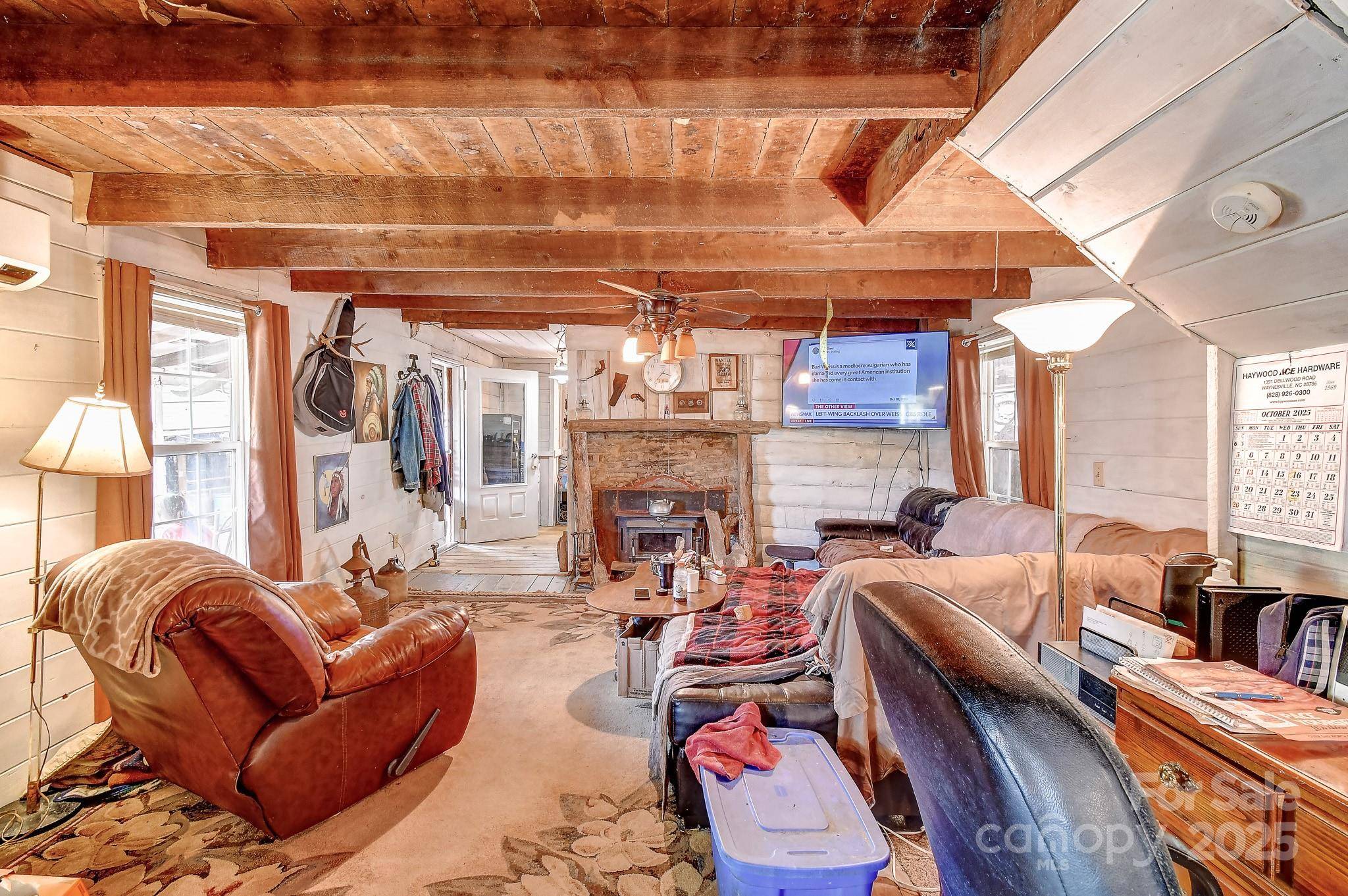 105 Home Place RD, Maggie Valley, NC 28751