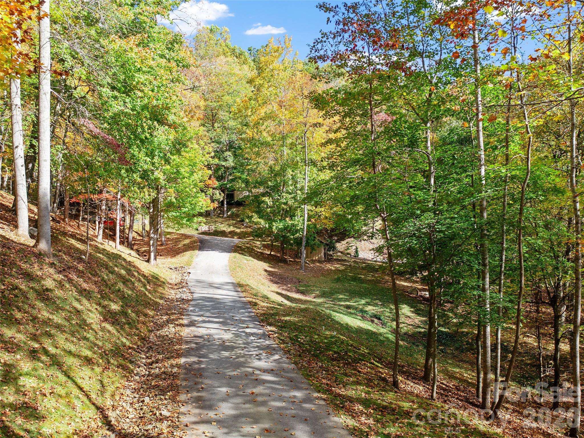 42 Hickory Springs RD #42, Burnsville, NC 28714