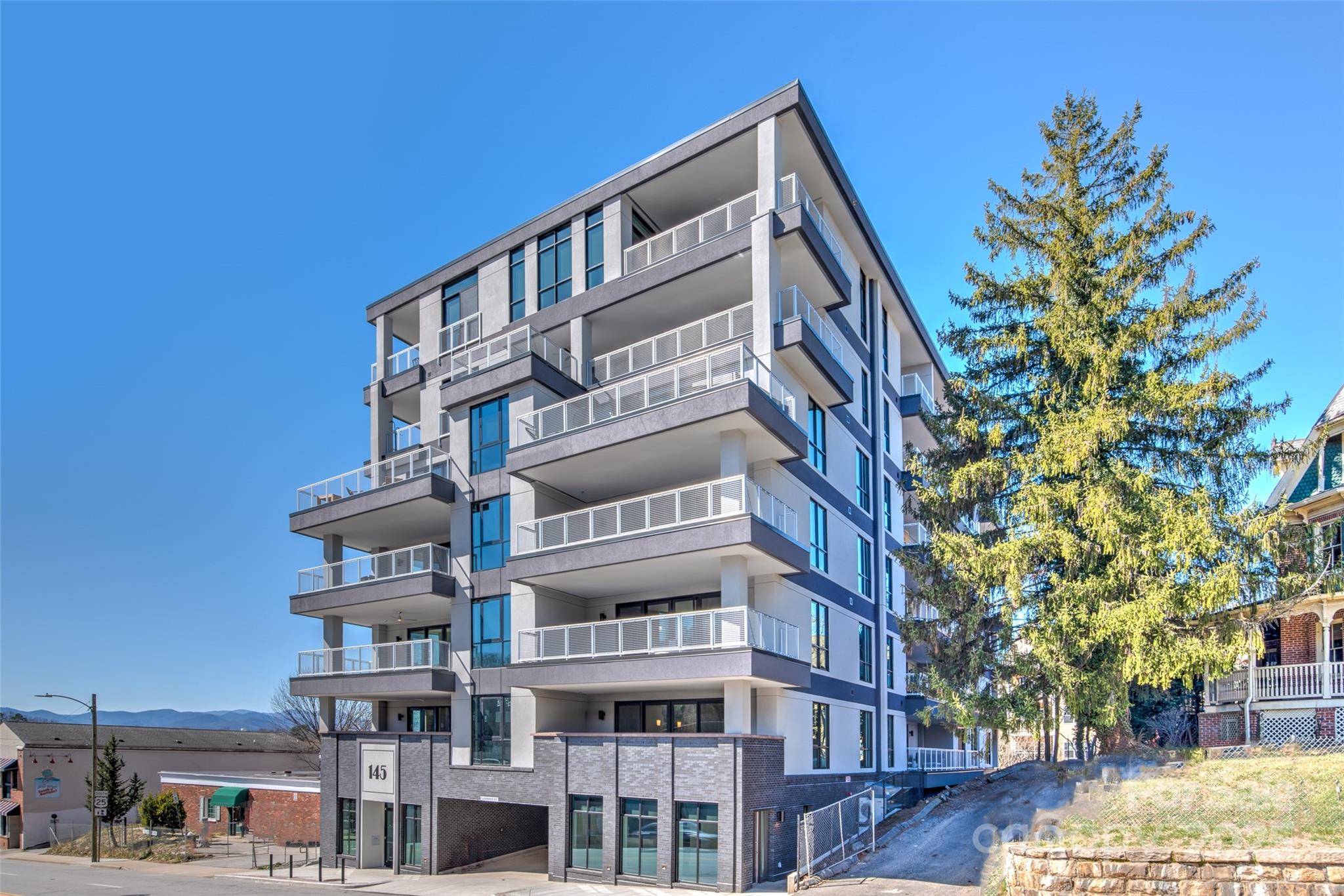 145 Biltmore AVE #205, Asheville, NC 28801