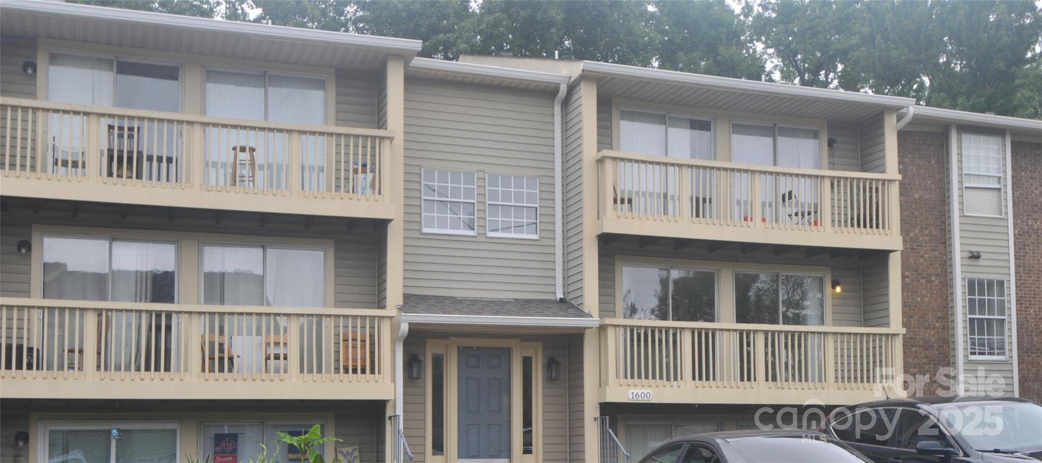 1614-H Arlyn CIR, Charlotte, NC 28213