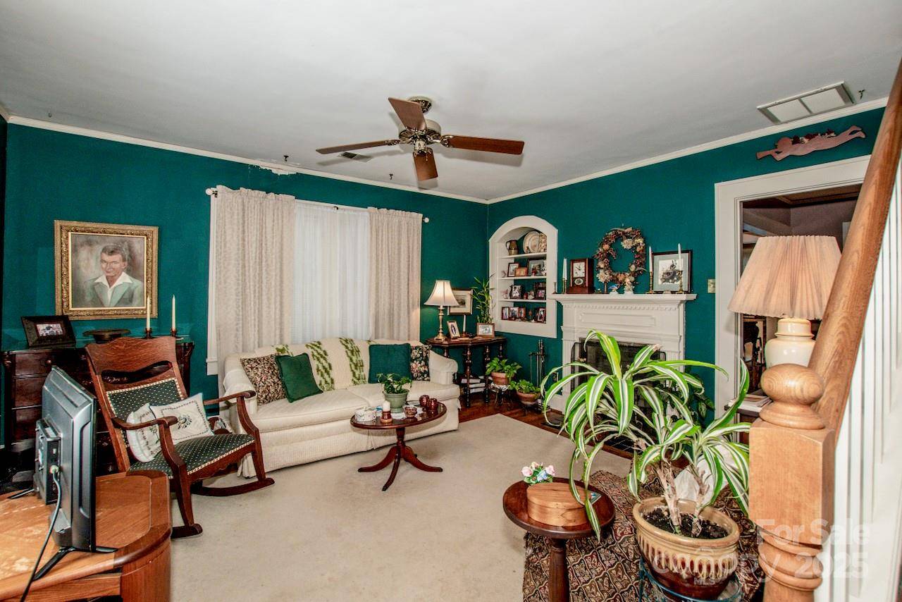 603 Harmony DR, Statesville, NC 28677