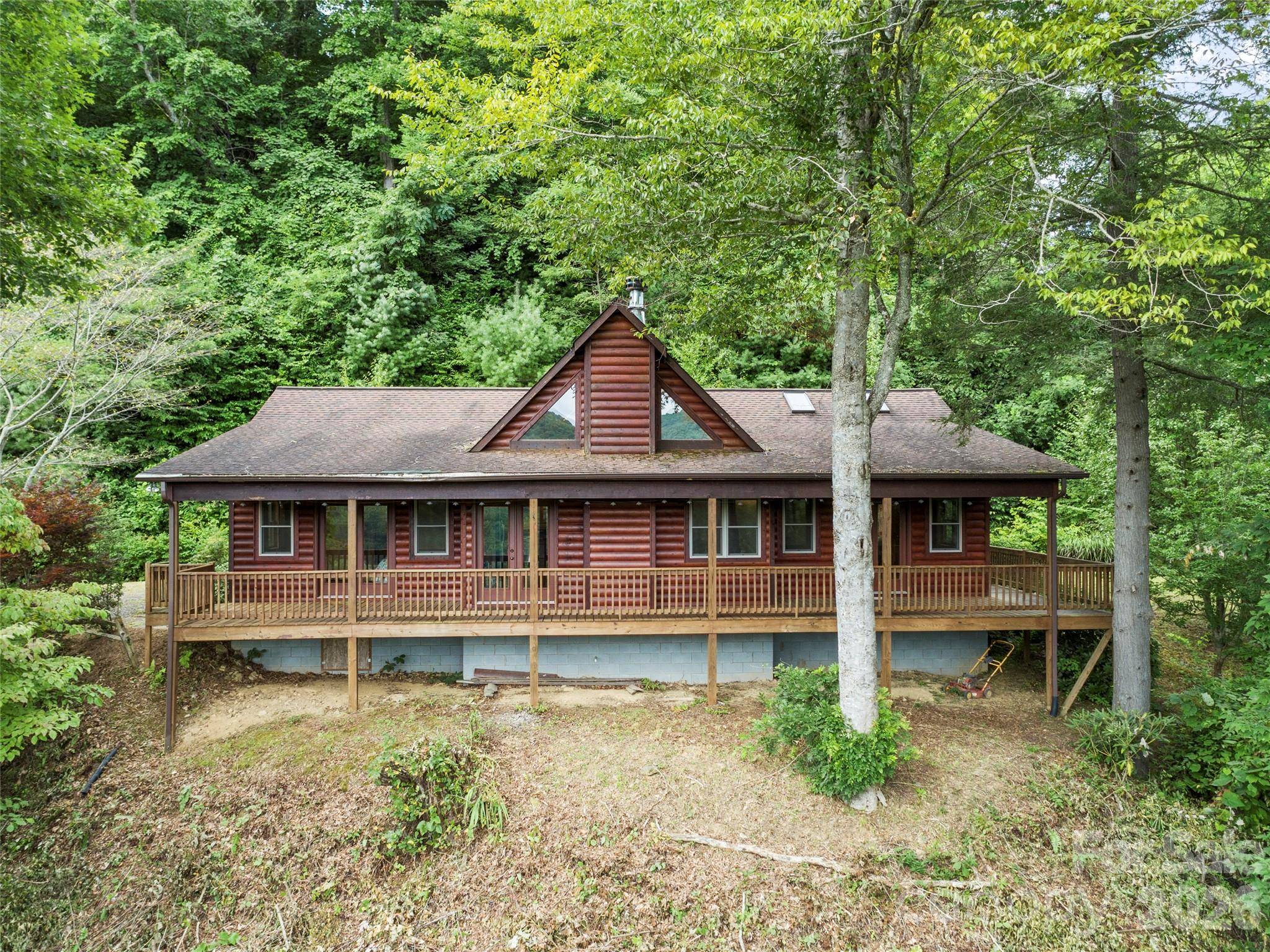 346 Appaloosa TRL, Burnsville, NC 28714