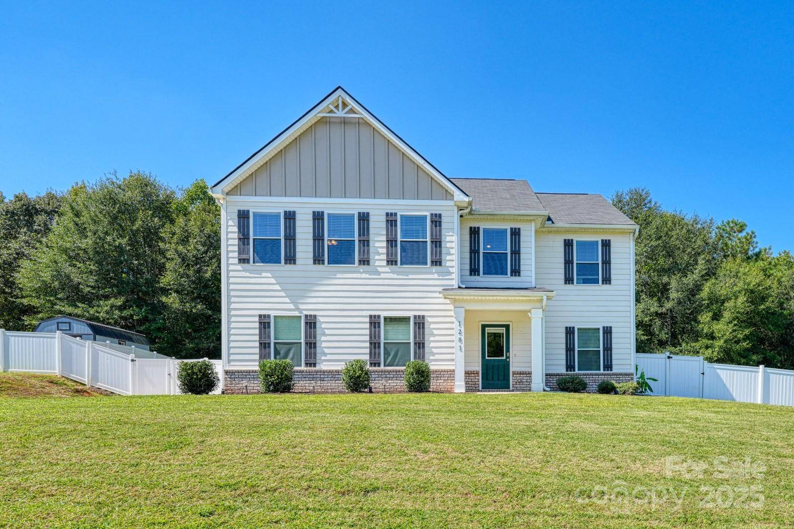 1281 Twin Bridge RD, Gaffney, SC 29341