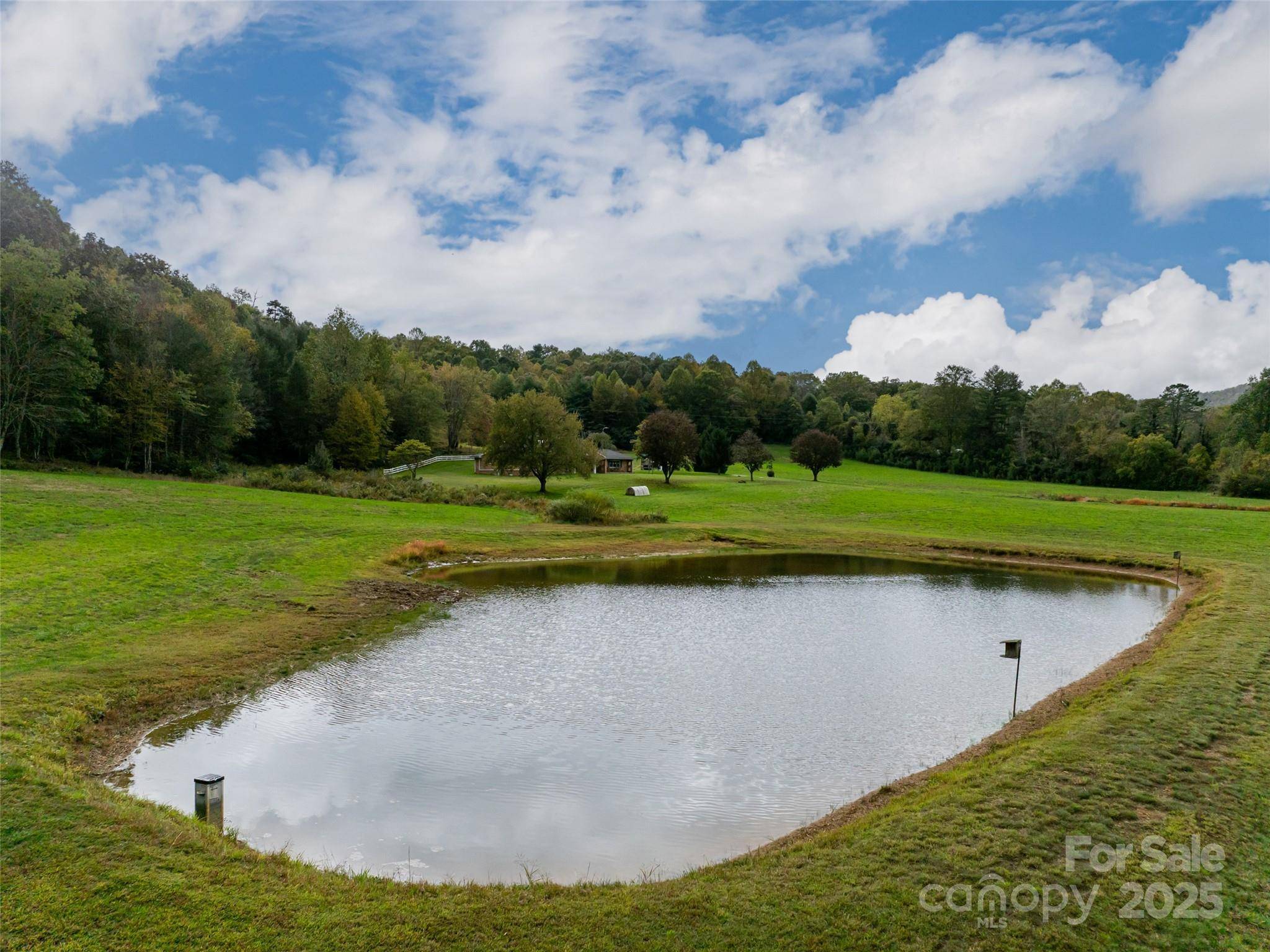 71 Happy Valley DR, Mills River, NC 287759